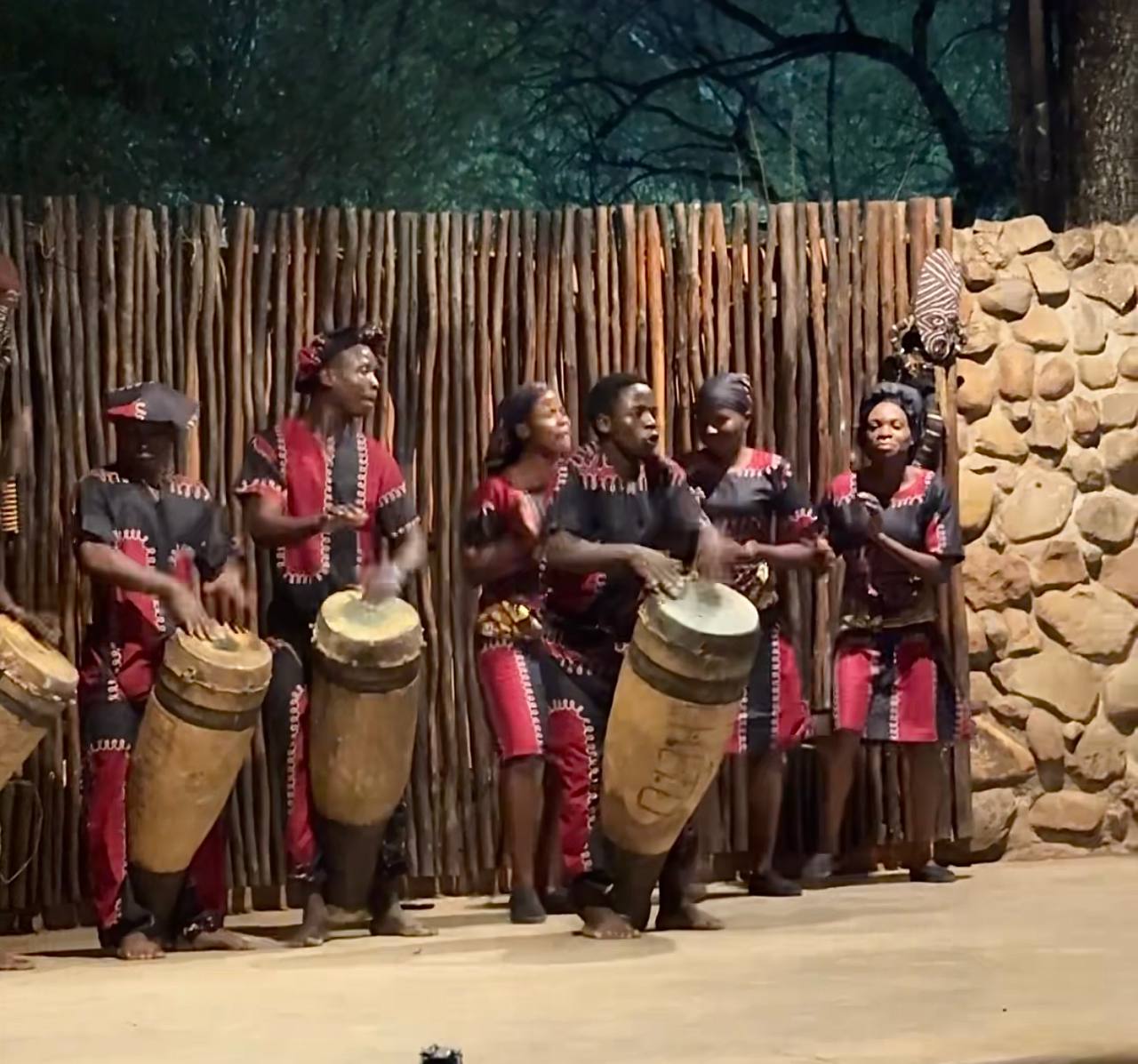 Юар киты, водопад Виктория, сафари в Чобе и Кейптаун. (17/27)