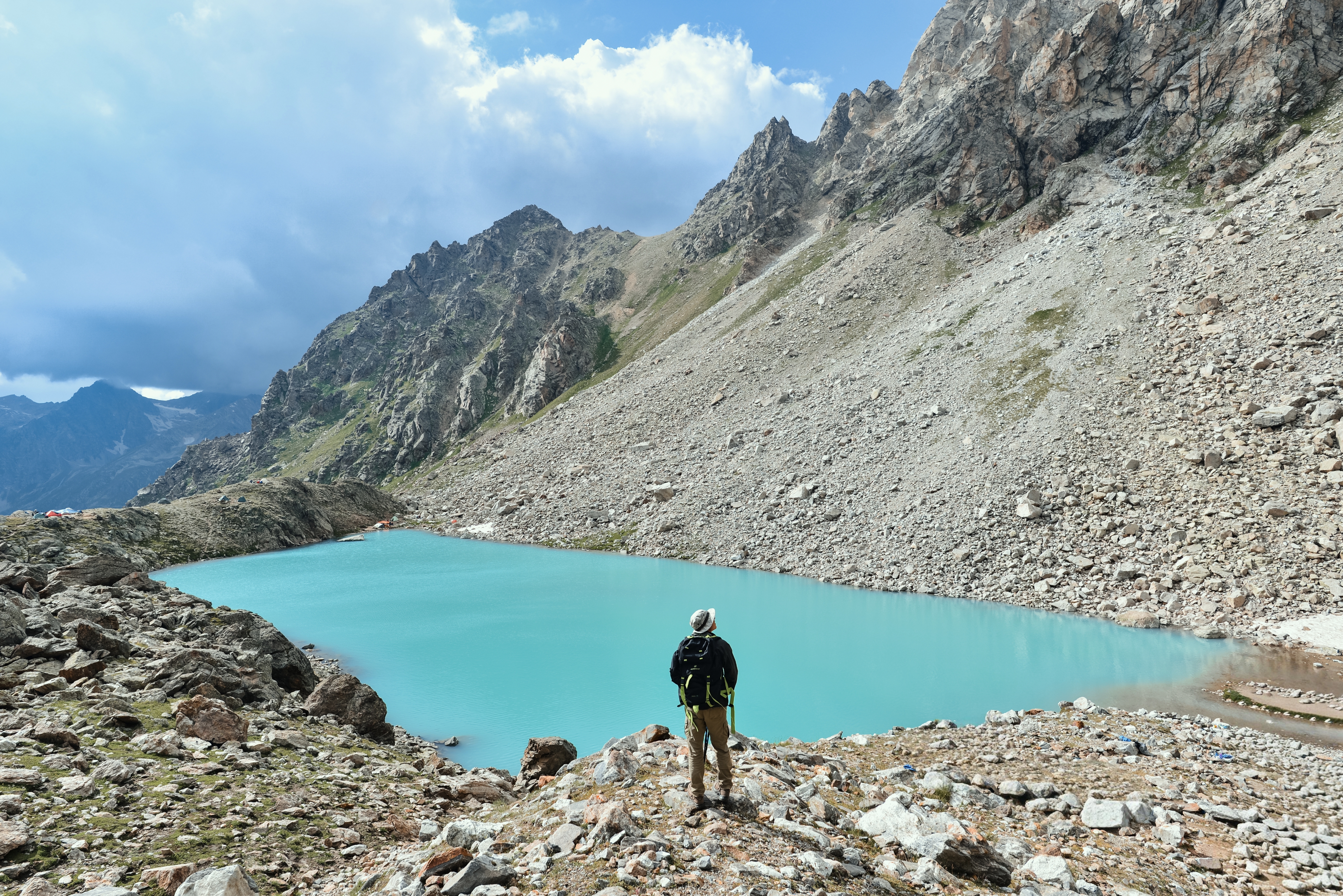 Поход в ущелье Узункол: горы, альпийские луга, ущелья и реки (11/16)