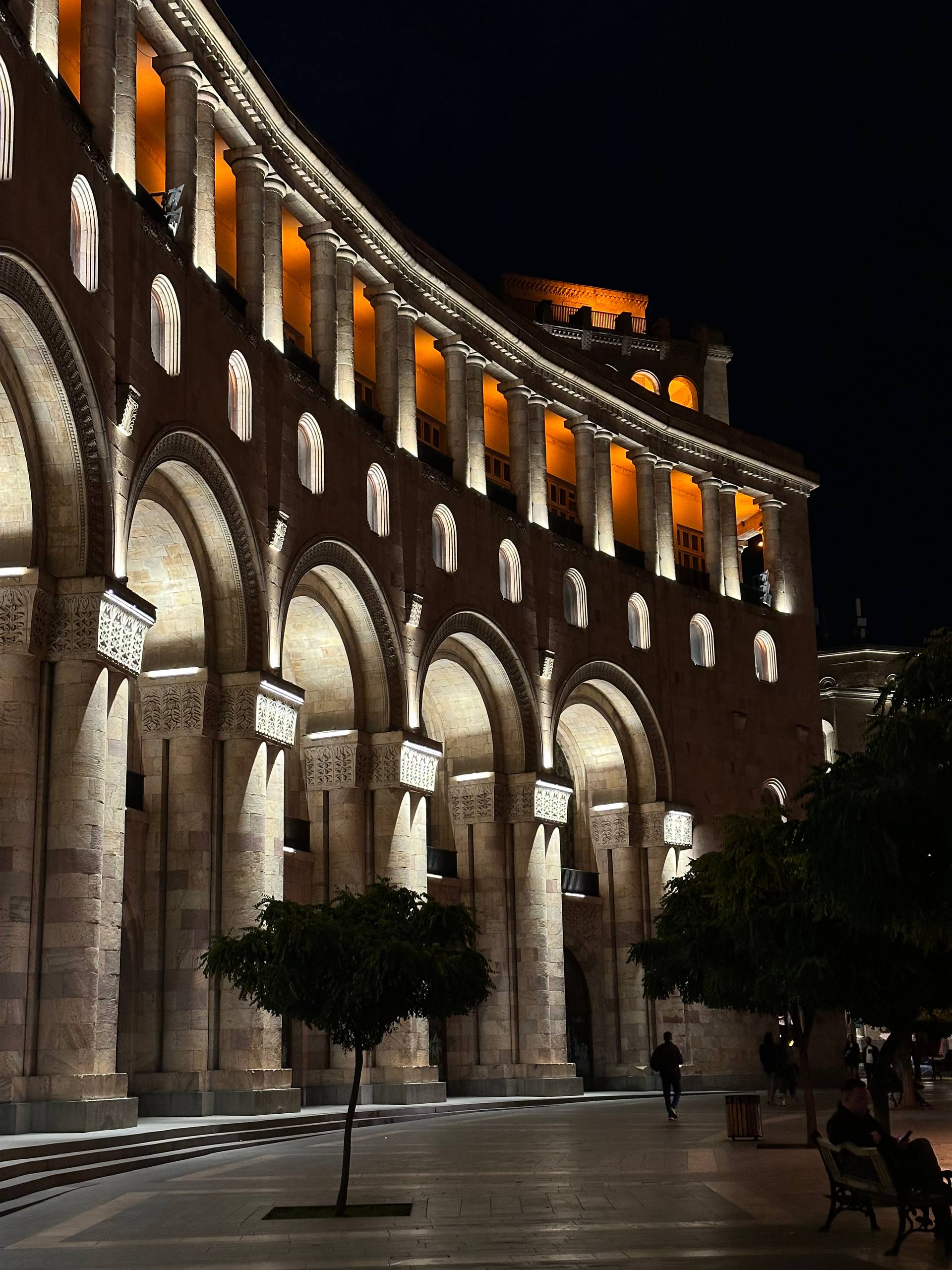 Винный фестиваль, армянское застолье, горы и концерт Лары Фабиан (20/131)