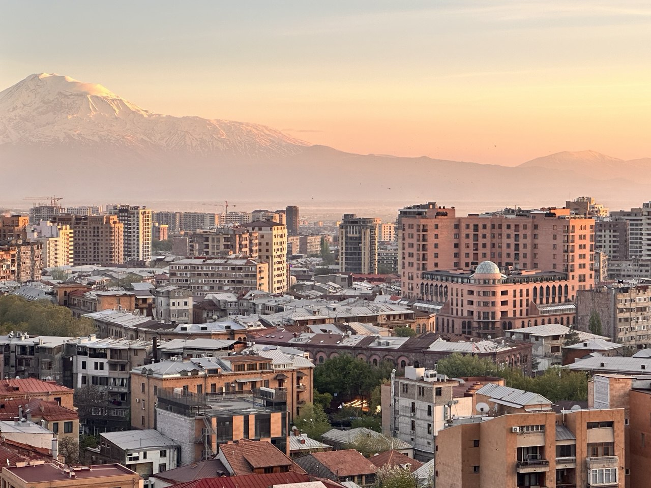 Время течет иначе.Арагац, Норованк, Вайц Дзор,Караундж, Севан,Гегард,Хндзореск,Ереван (35/37)