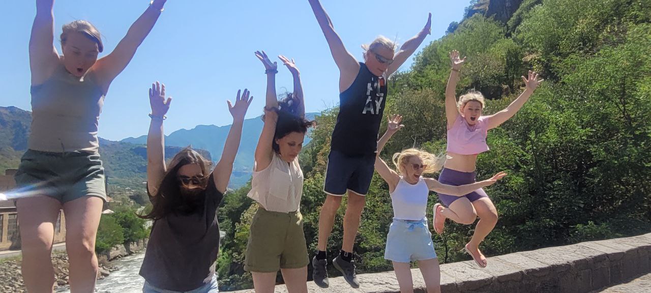 Время течет иначе.Арагац, Норованк, Вайц Дзор,Караундж, Севан,Гегард,Хндзореск,Ереван (37/37)