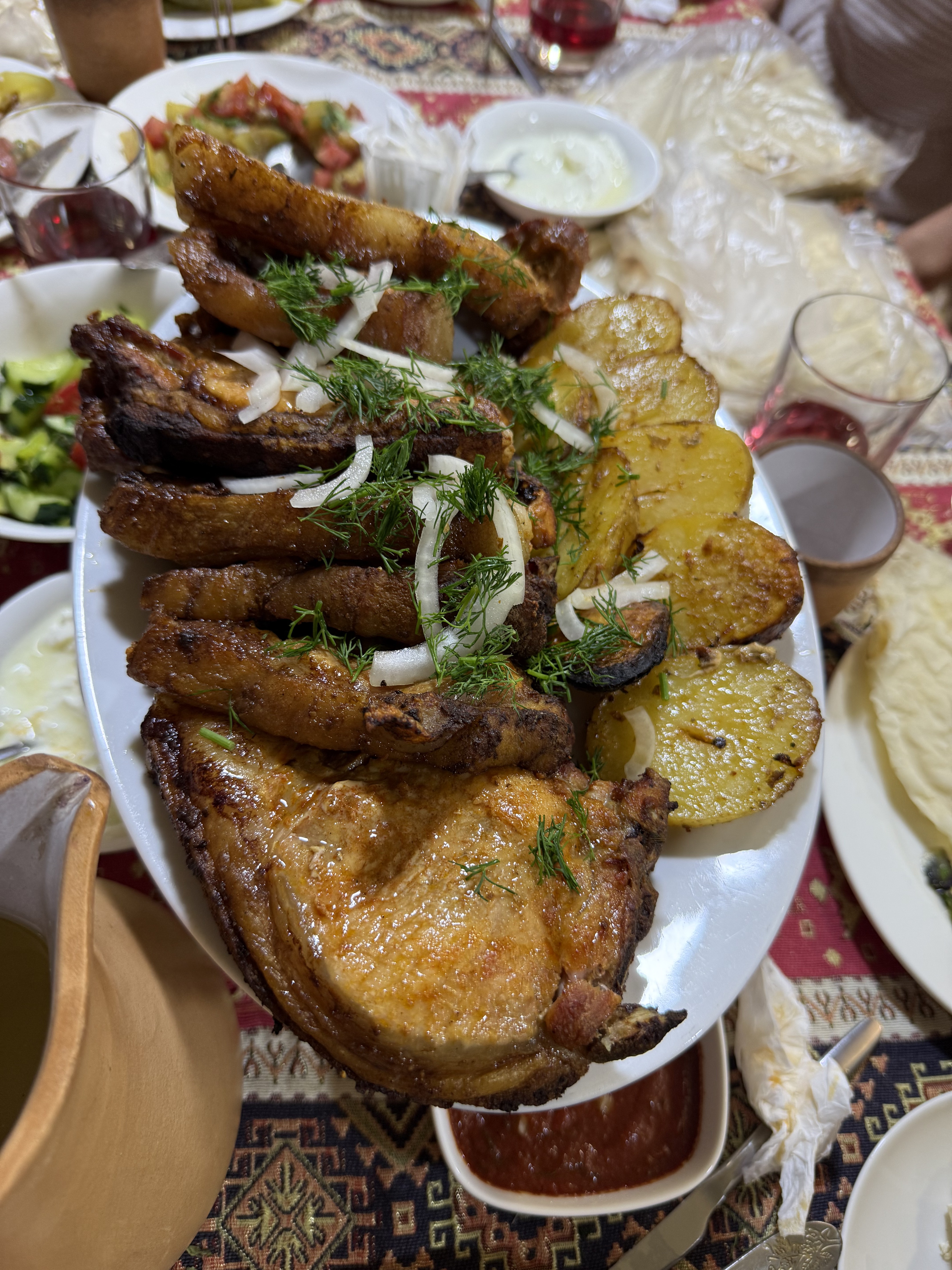 Винный фестиваль, армянское застолье, горы и концерт Лары Фабиан (105/131)