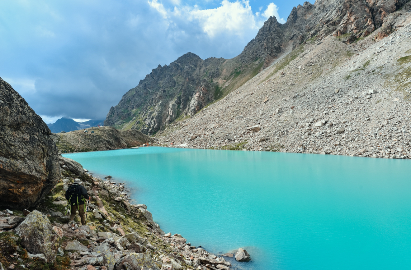 Поход в ущелье Узункол: горы, альпийские луга, ущелья и реки (13/16)