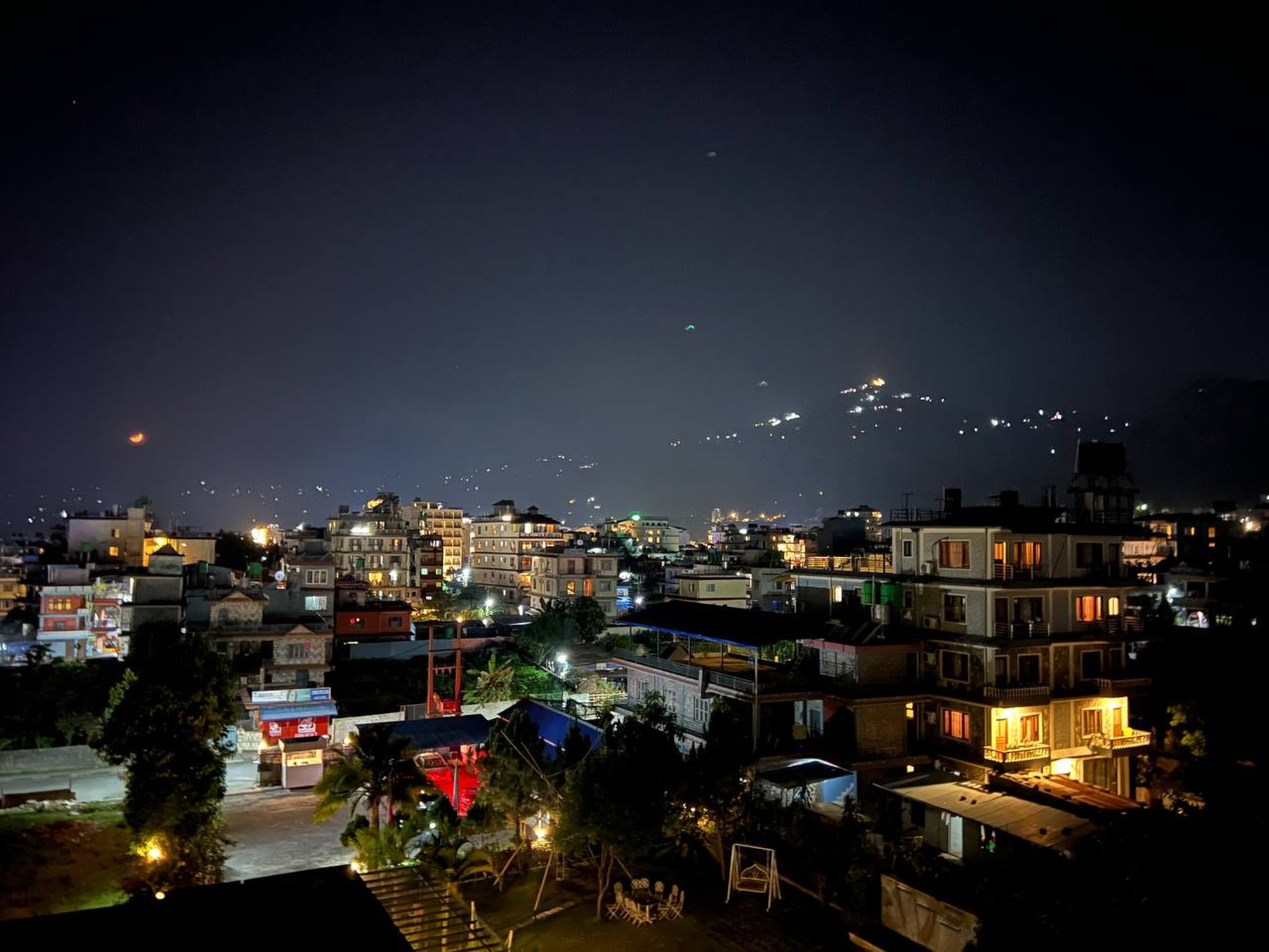 Почувствуй крышу мира: йога-путешествие в сердце Гималаев