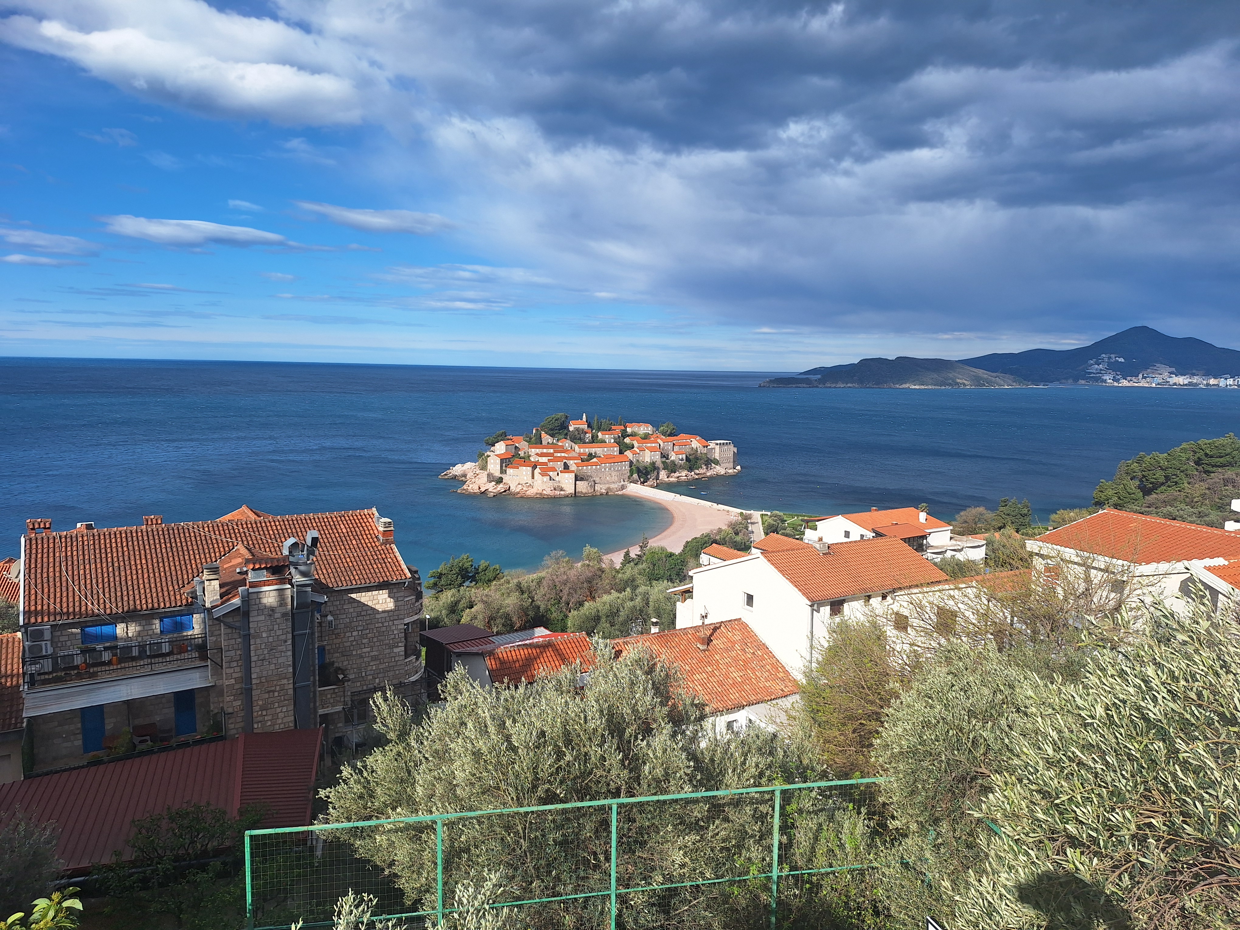 Бар - Будва - Бар на яхте за два дня.