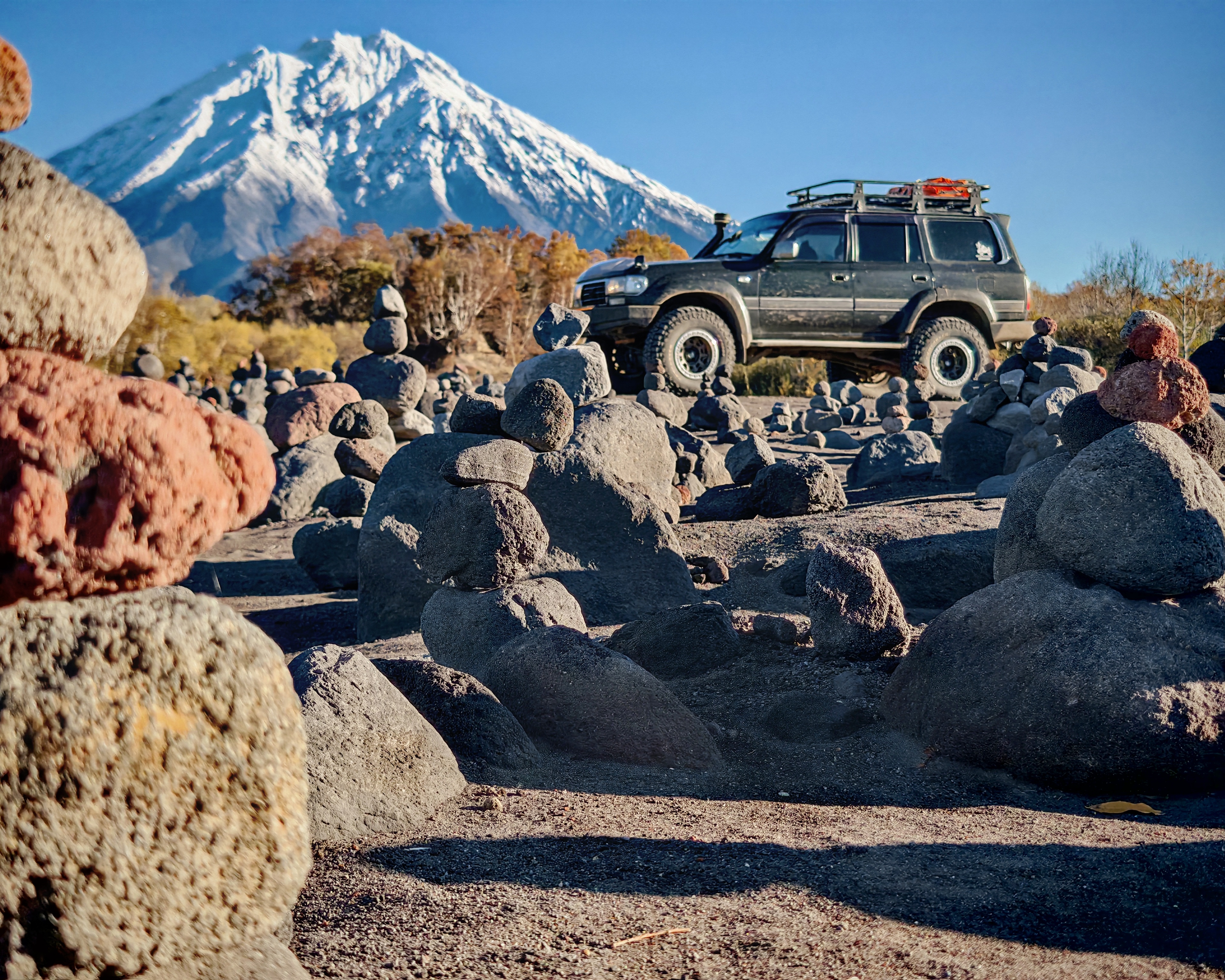 Прогулка к экструзии Верблюд и вулканический пляж Тихого океана