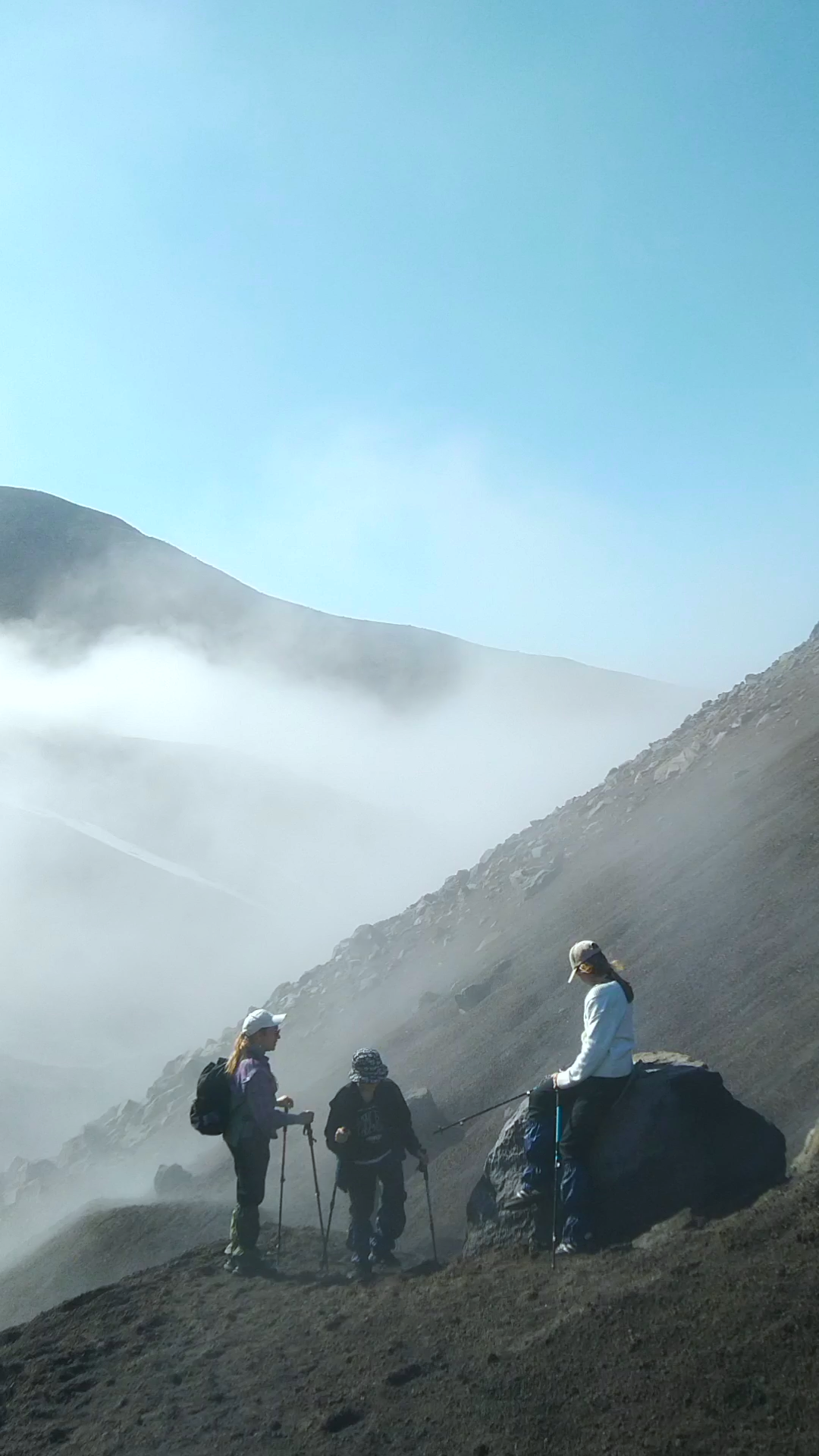 Прогулка к экструзии Верблюд и вулканический пляж Тихого океана (15/18)
