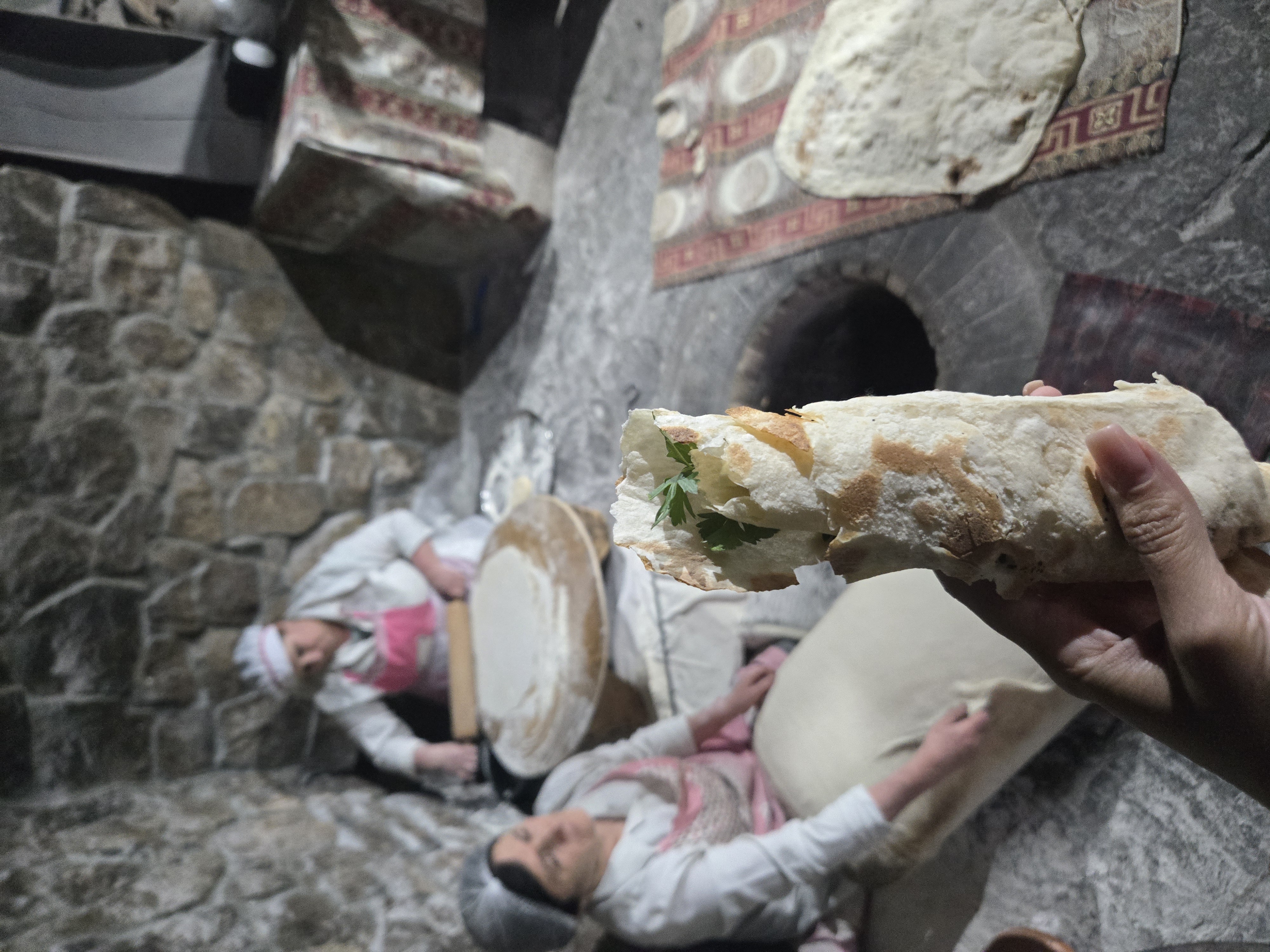 Живи как местный: гастротур по Армении с обедами в семьях (3/17)