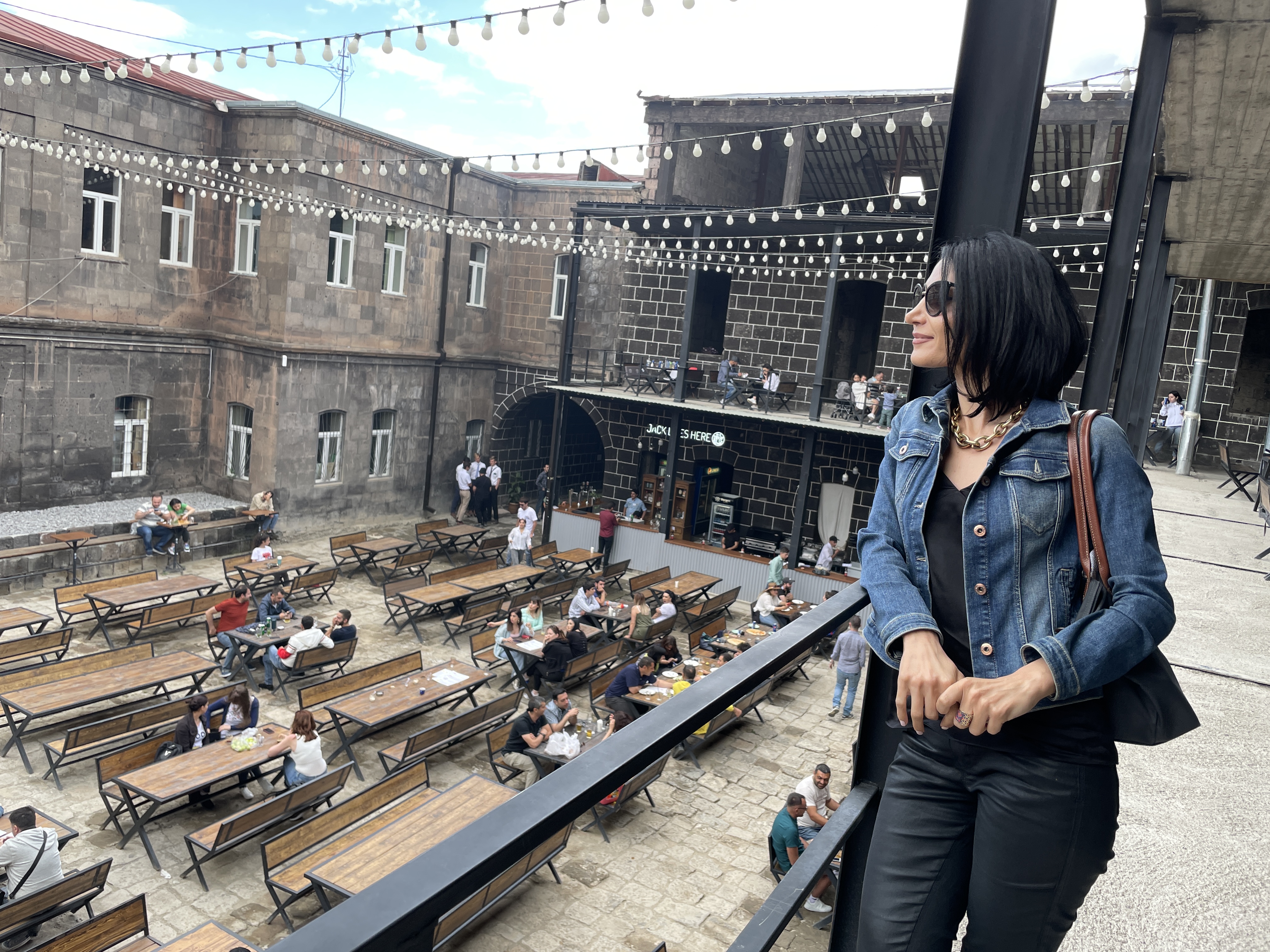 Винные дни Еревана и Джаз-Вечер с Гарри Кеосаяном (9/15)