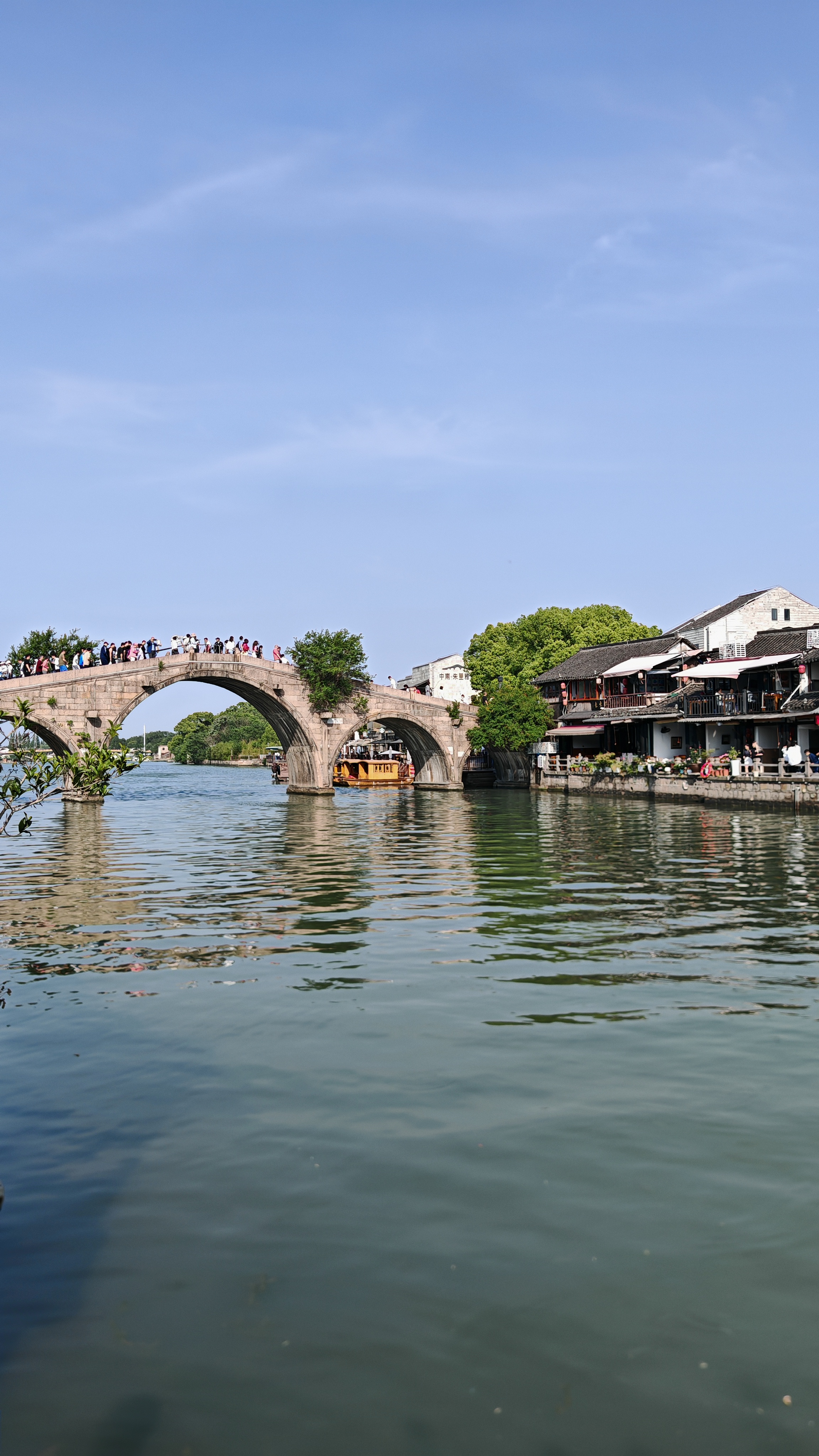 Красоты Восточного Китая: Шанхай, Чжуцзяцзяо, озеро Циншань, рассвет в горах Хуаншань (21/56)