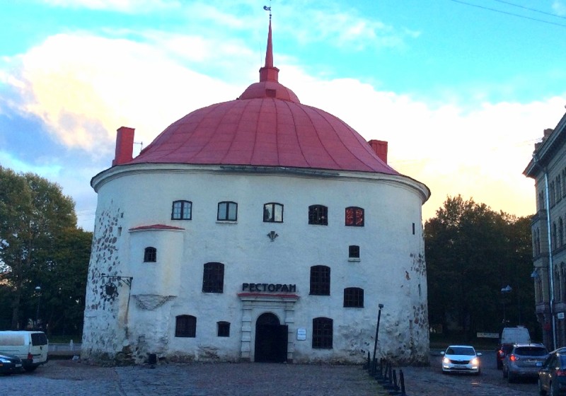 Средневековый карнавал Майское дерево в Выборге (5/15)