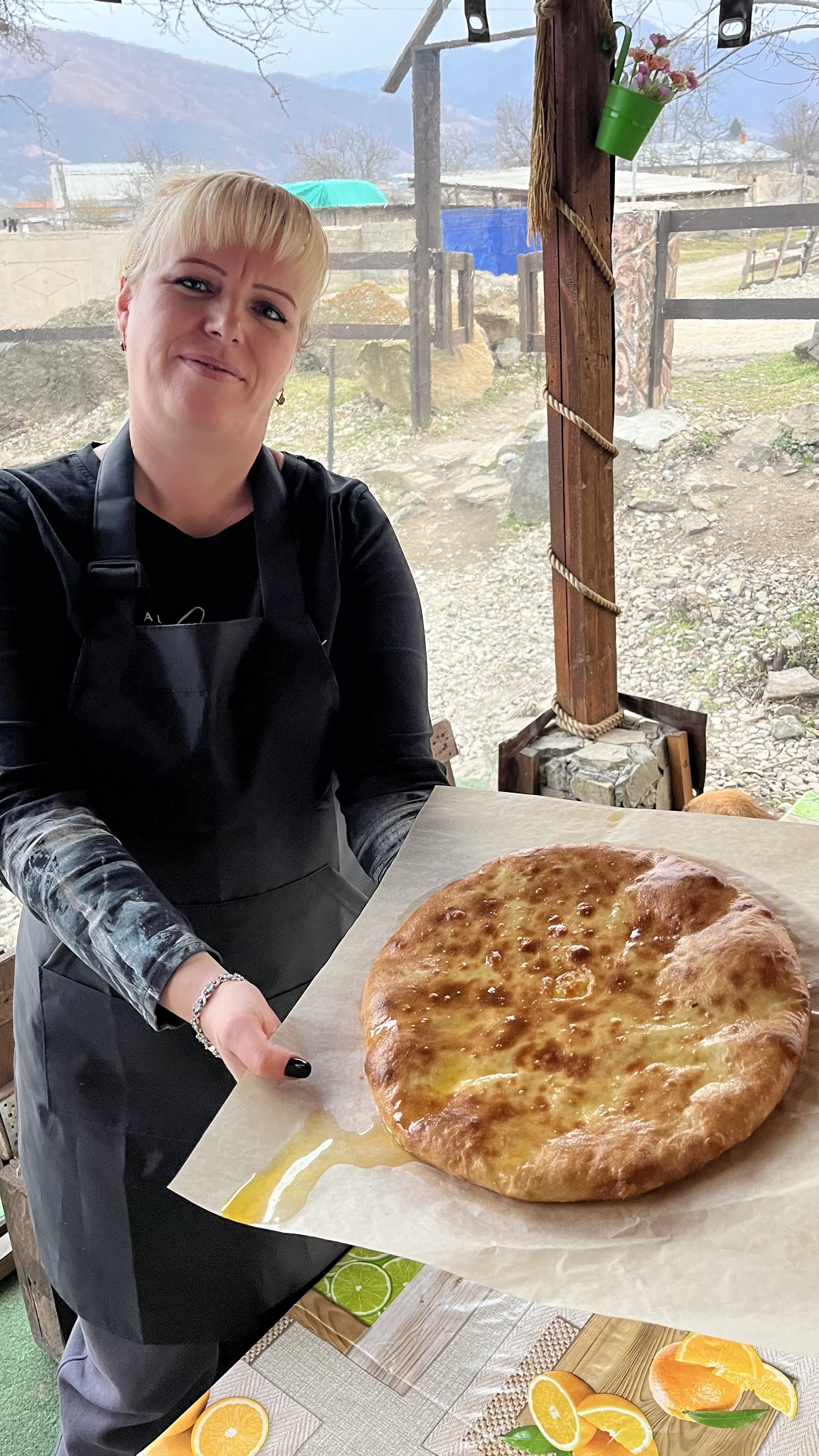 Кулинарный мастер- класс по приготовлению осетинских пирогов у подножья храма 10 века (11/20)