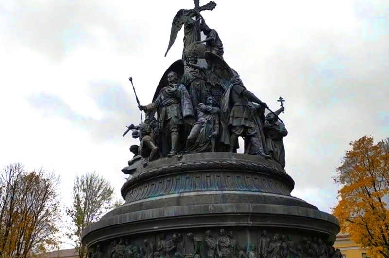 Алый букет Новгородских земель