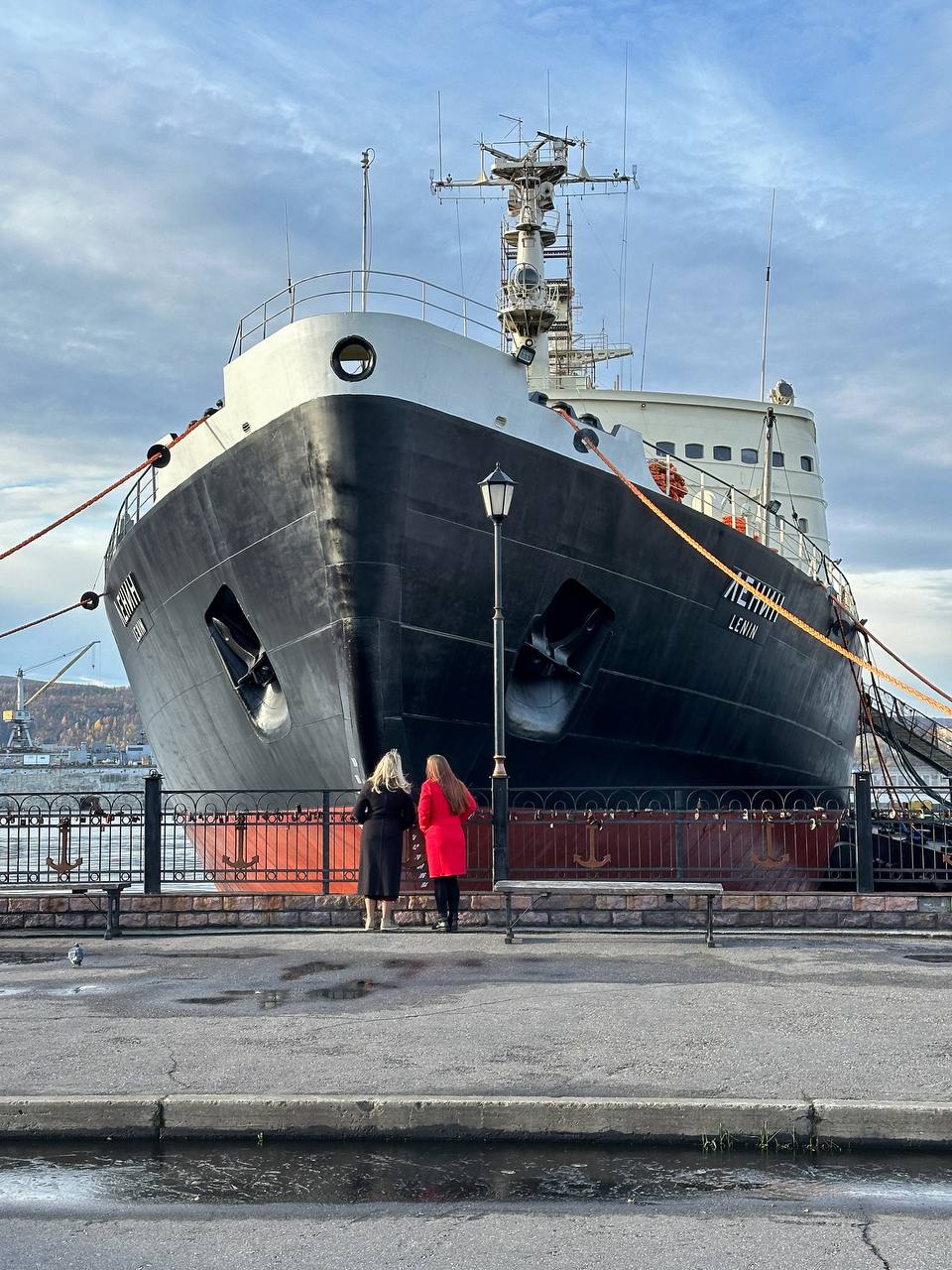 Джиппинг в горы и фотоохота на китов (12/22)