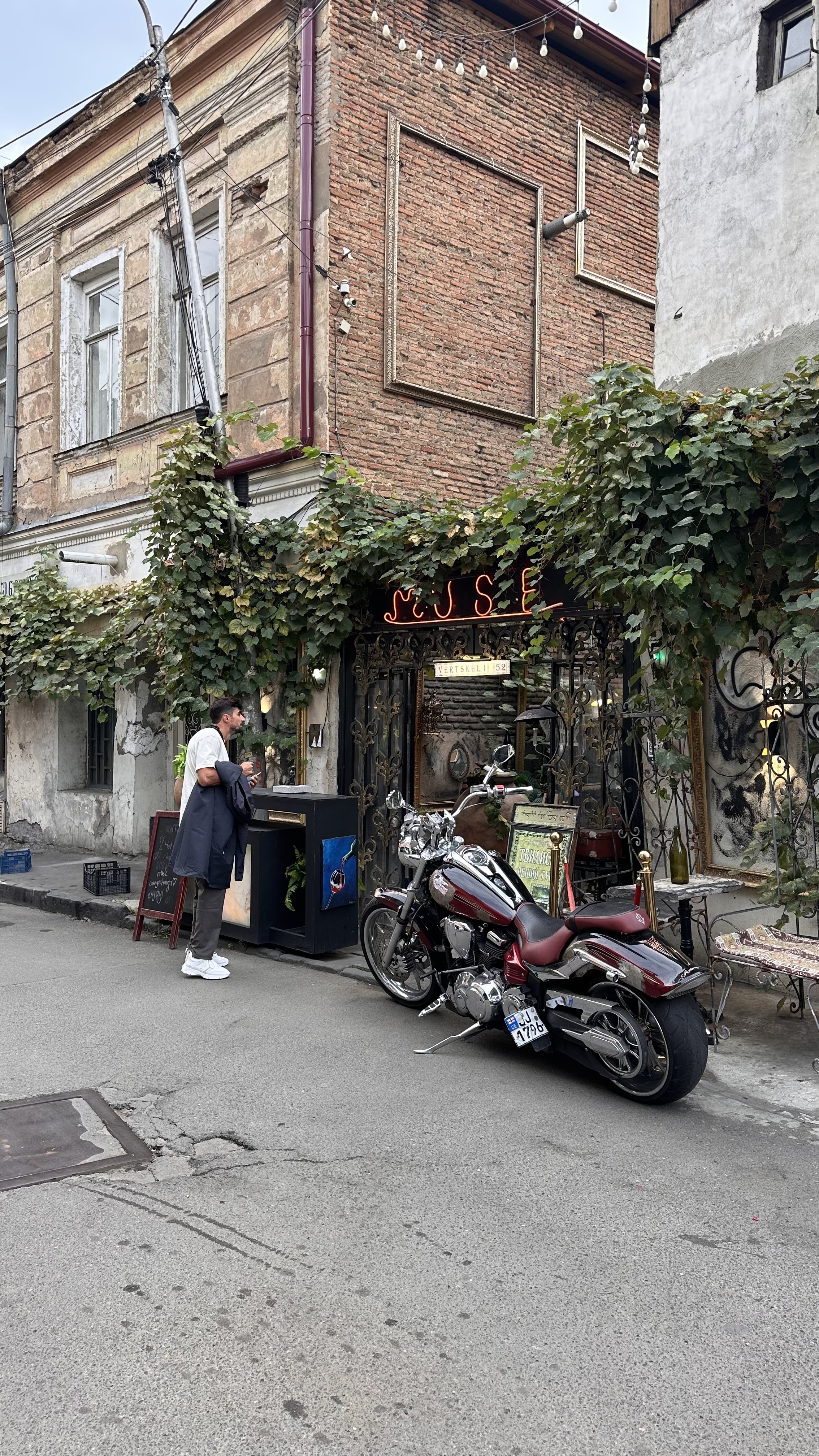 Азербайджан и Грузия за 8 дней. Две страны - два мира (105/131)