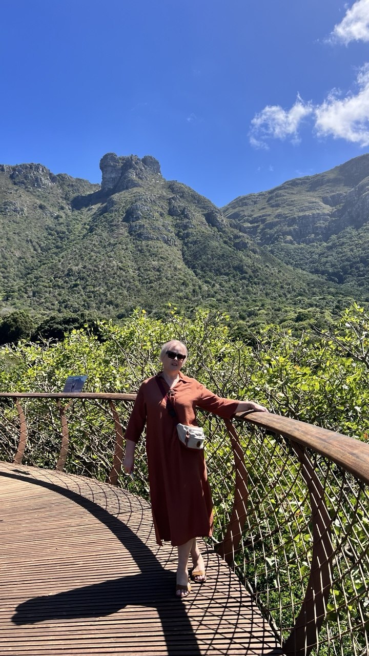 Контрасты Кейптауна: Ланга, великое вино и сады у Столовой горы (5/17)