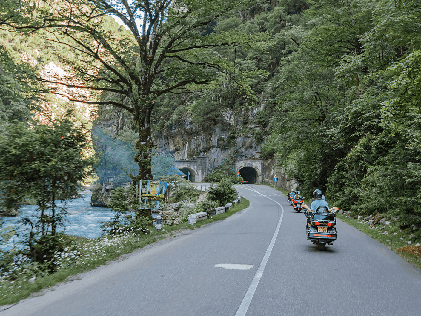 Пассажиром на мотоцикле Вся Абхазия за 1 день (3/13)
