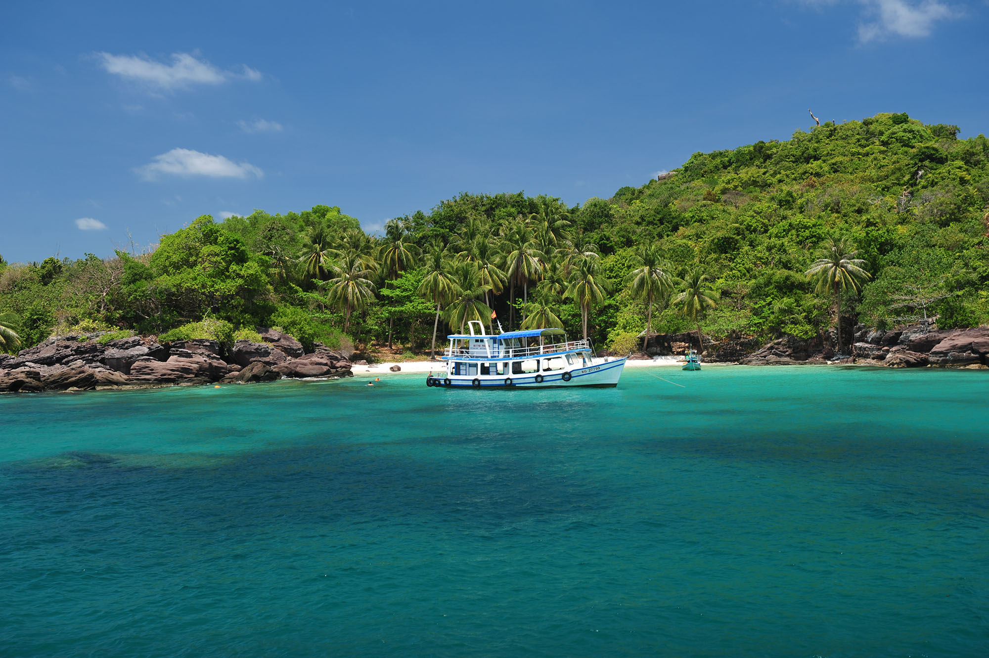 Вьетнам и Камбоджа — 2 острова, 7 локаций, Ангор Ват, гора Бакор, Хошимин. (1/52)