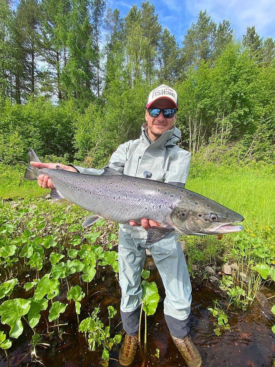 Экспедиция на реку Мегра — приватная рыбалка в сердце дикой тайги