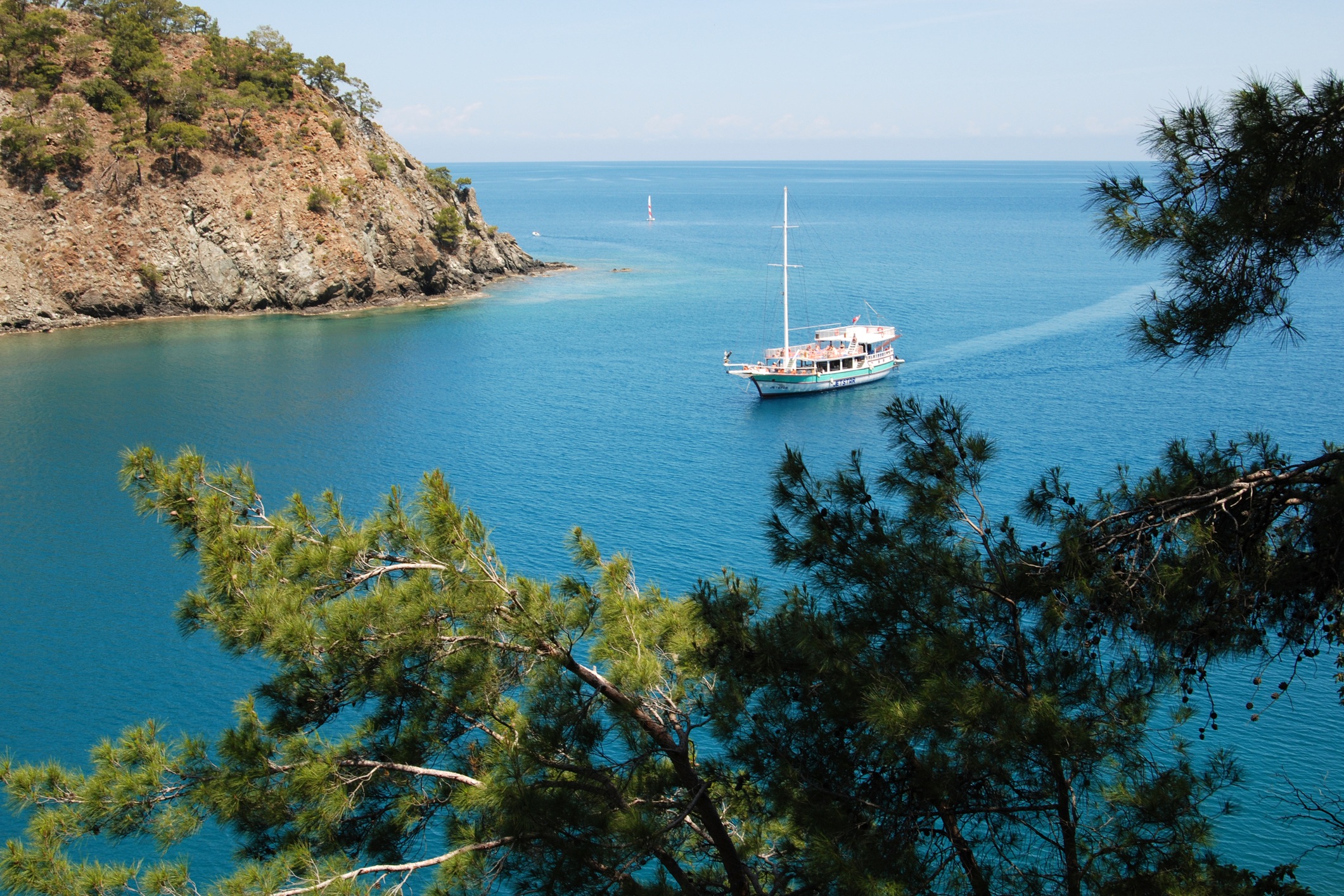 Морская прогулка к генуэзской бухте Порто-Дженевиз и Сазак из Кемера