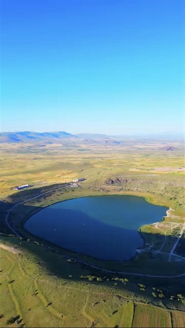 От кратера вулкана до соляных горизонтов