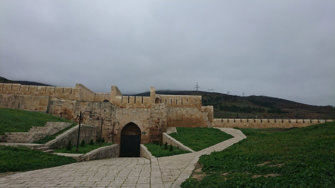 Древний Дербент. Экраноплан Лунь