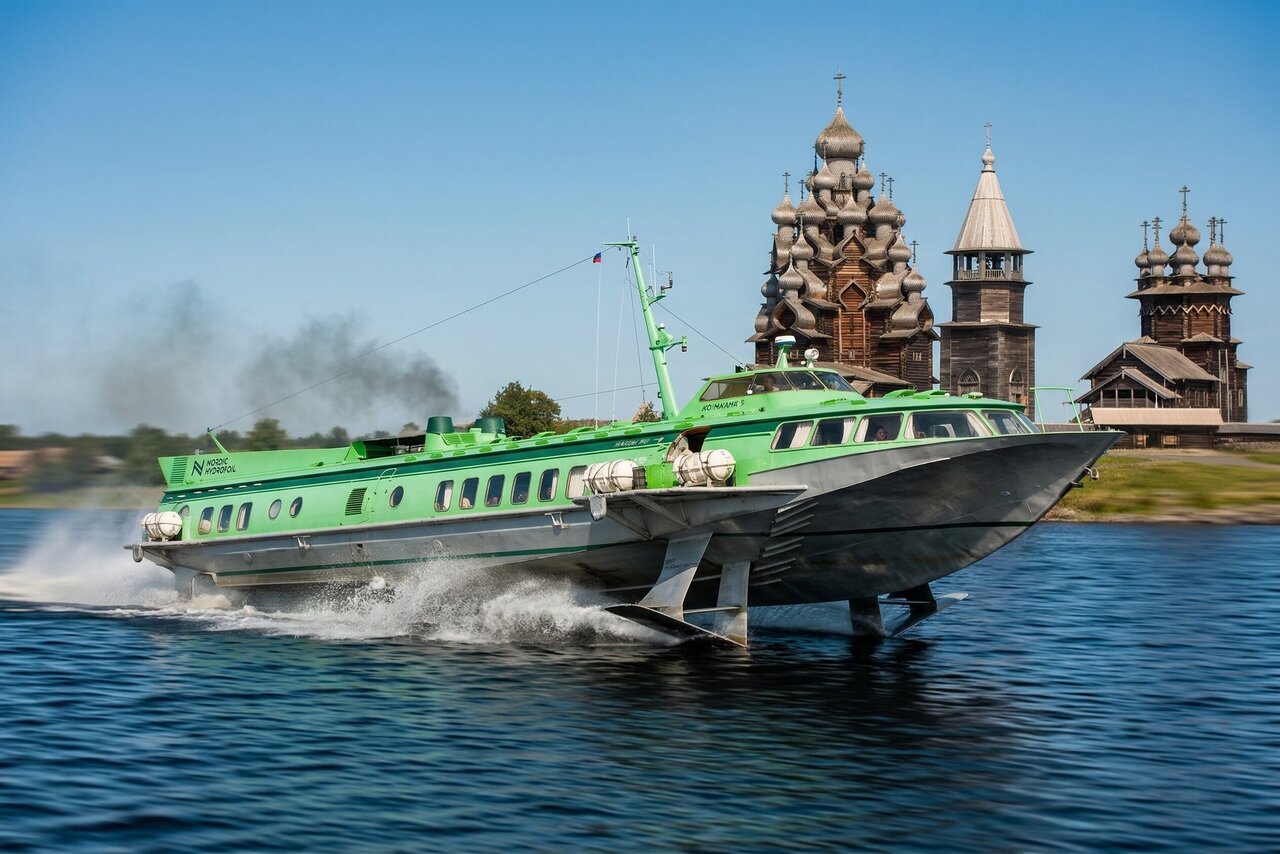 Петрозаводск, Кижи на метеоре через Онежское озеро