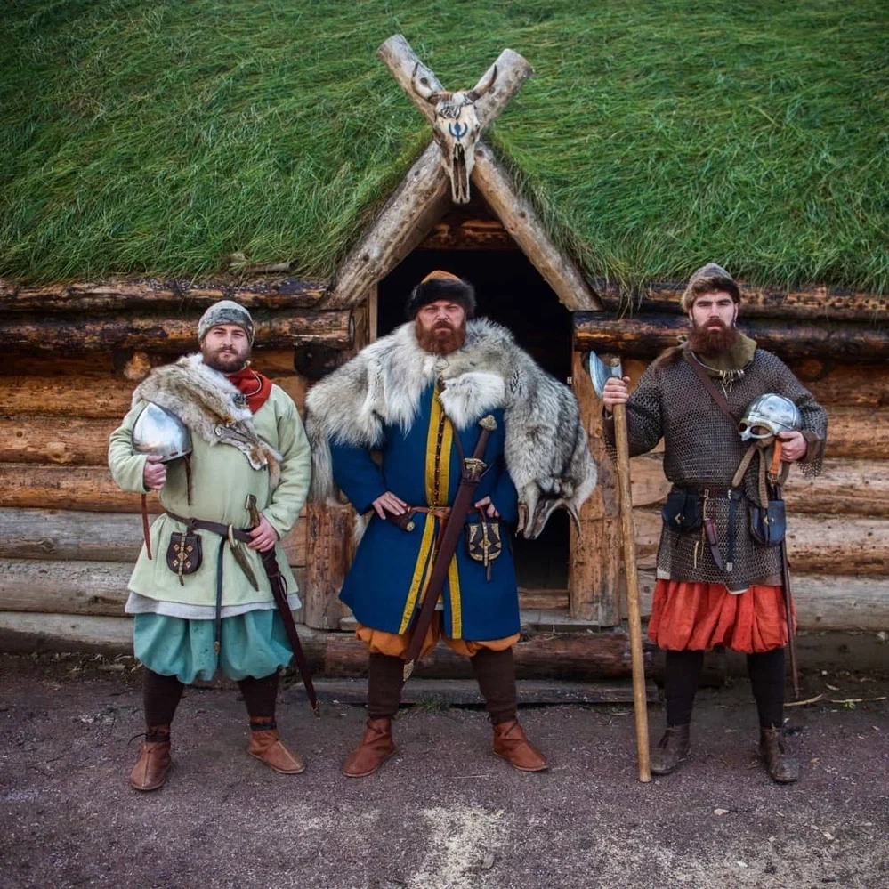 Воздушный шар на рассвете, шхеры, деревня Викингов