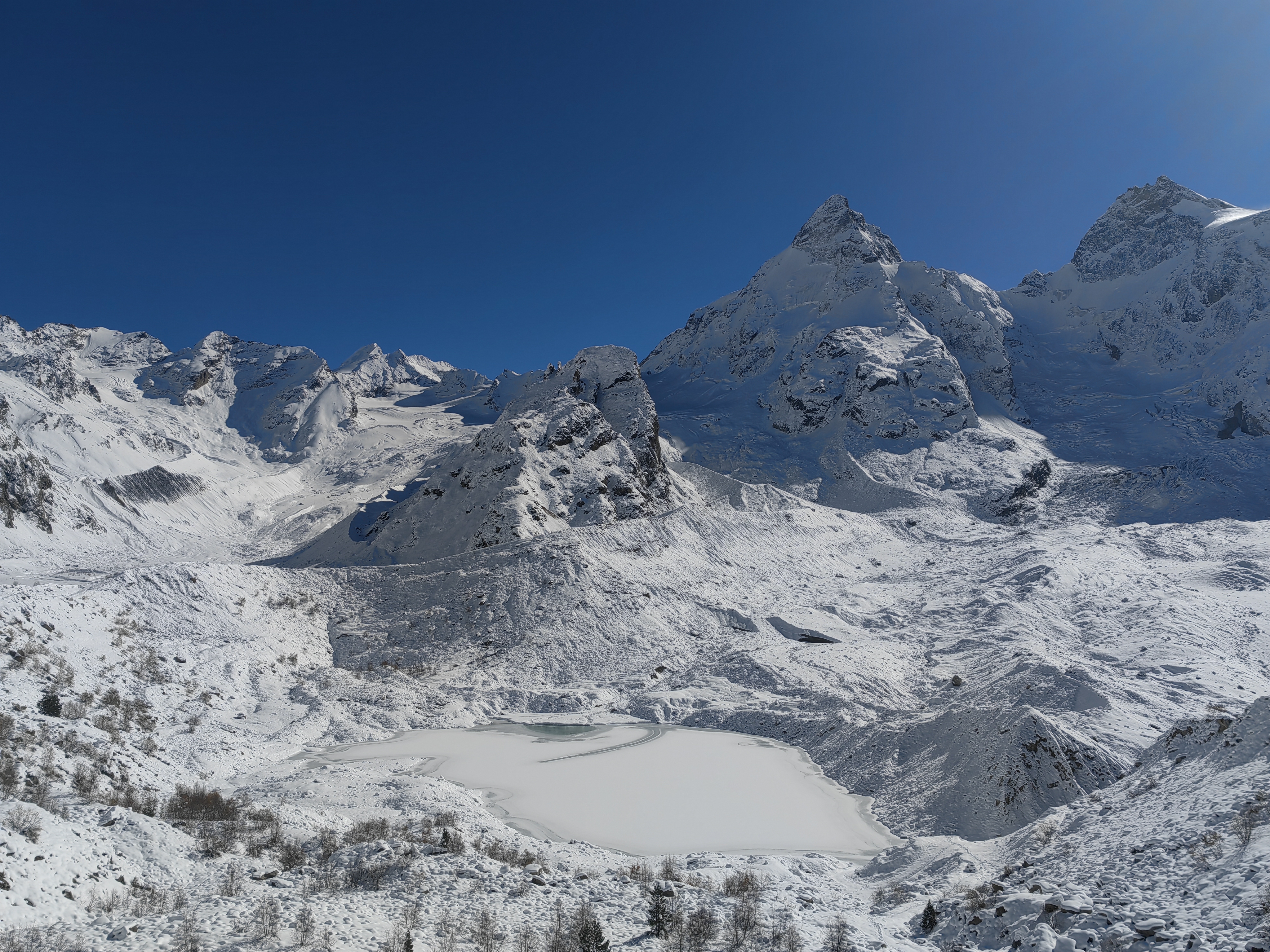 Ущелье Адылсу, озеро Башкара