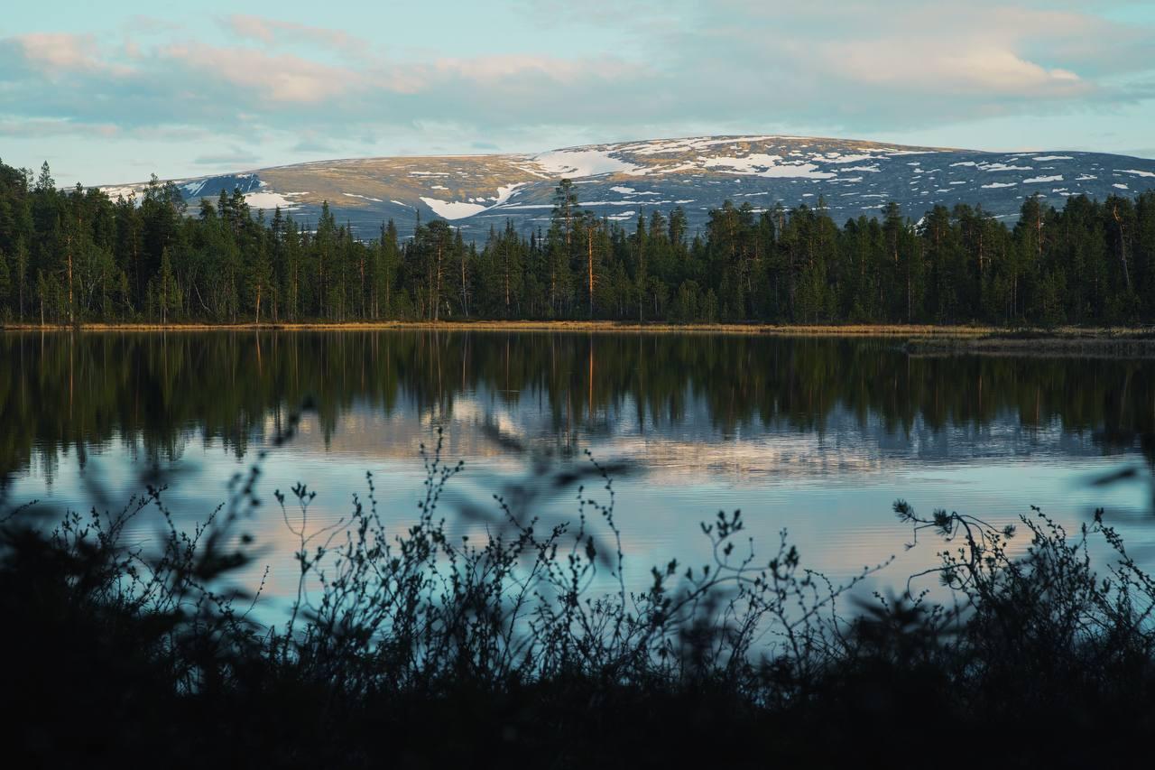 Прилет в Мурманск, Ловозеро, баня и ночь в чуме