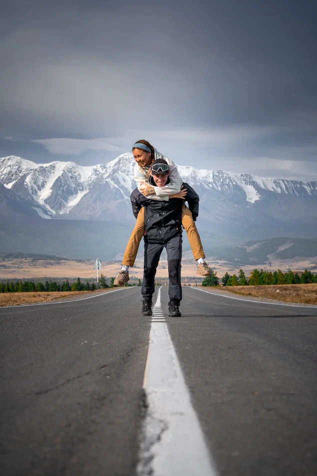 Золотое кольцо Алтая - двухместные домики, питание, катера, сплав.