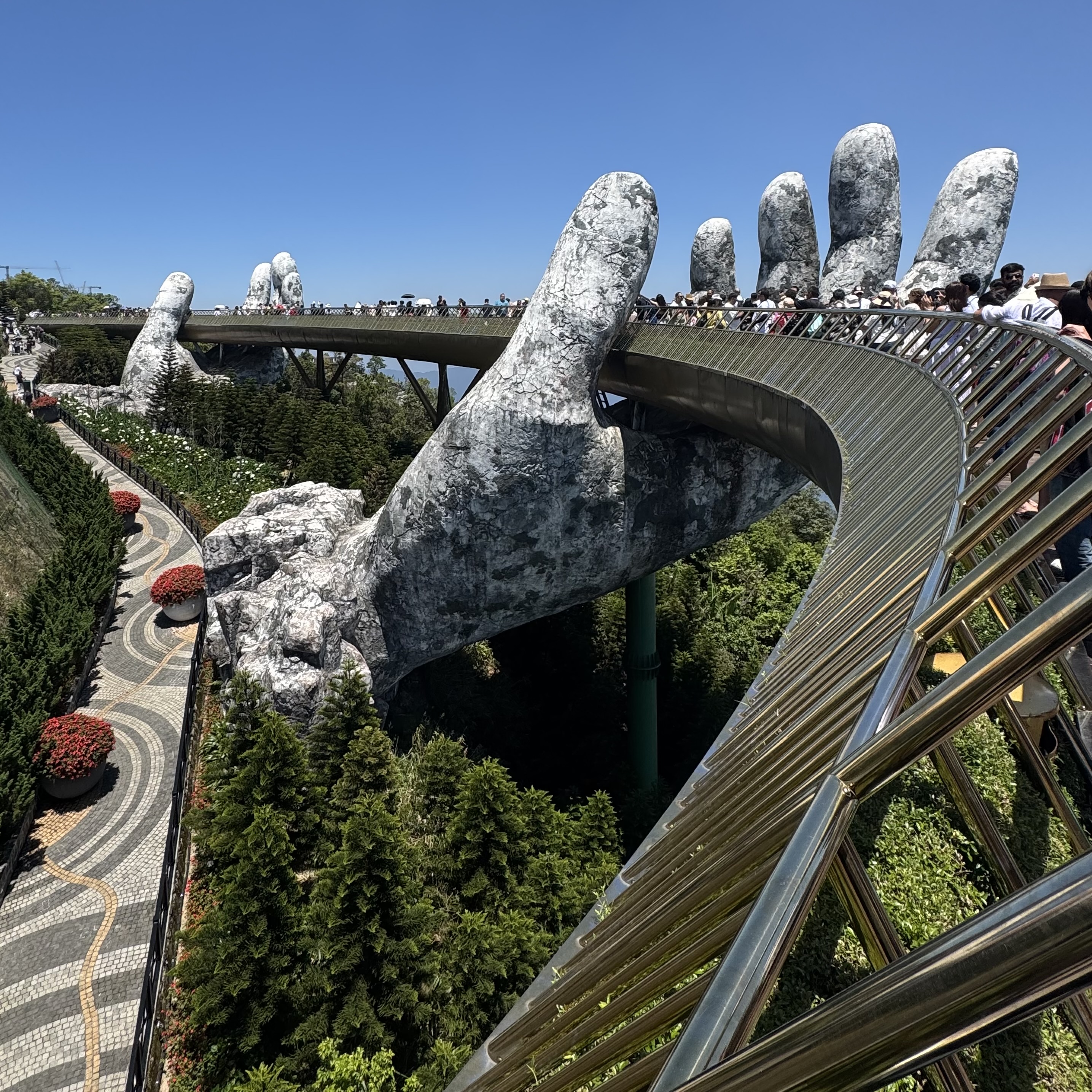 Легенды Вьетнама: Золотой мост и чарующий Хойан — из Нячанга