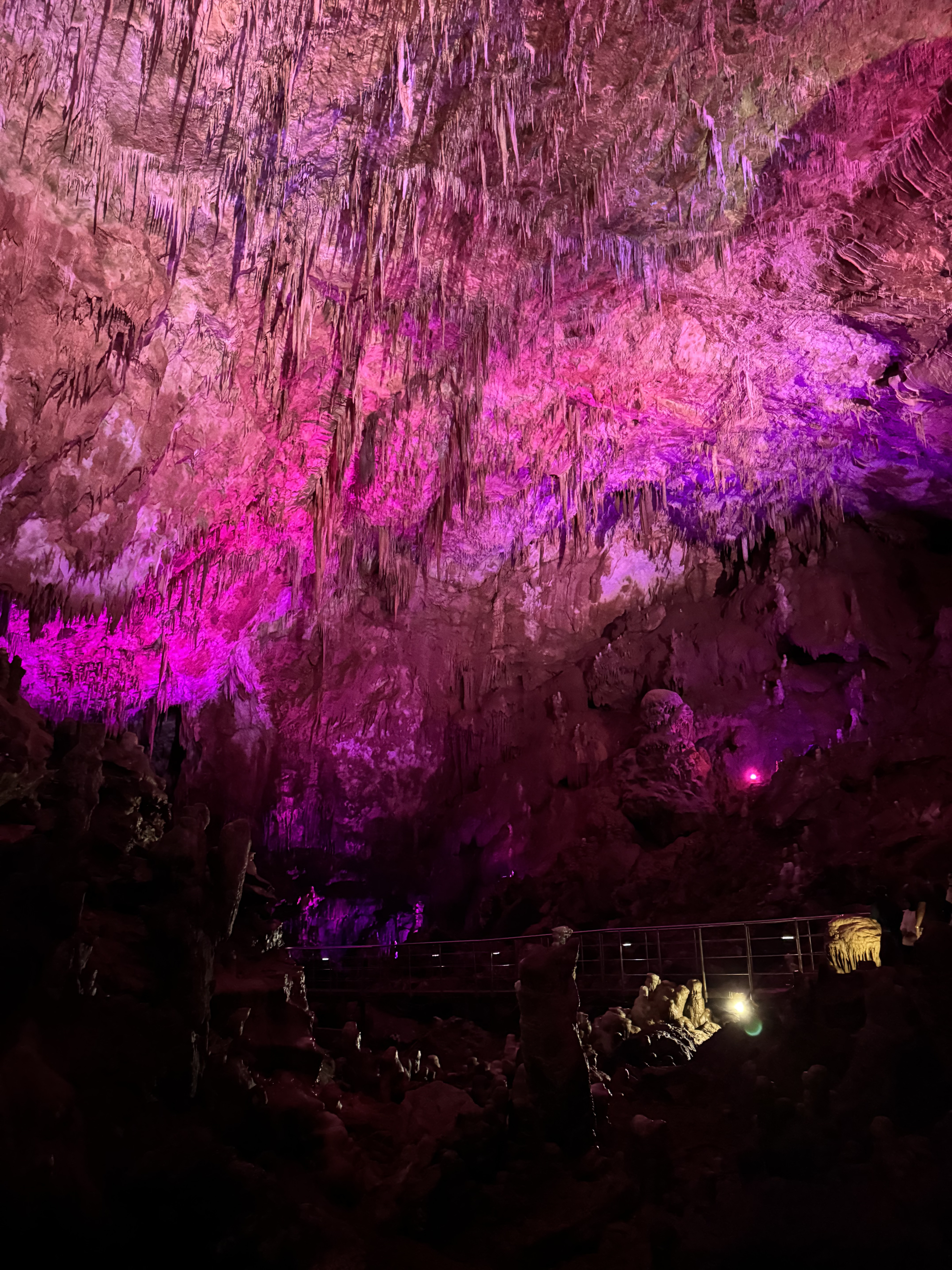 Каньон и пещера