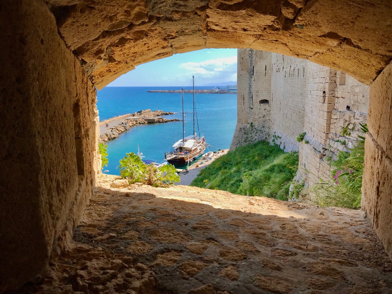 Кипр без визы. Северные крепости и горы Кириния