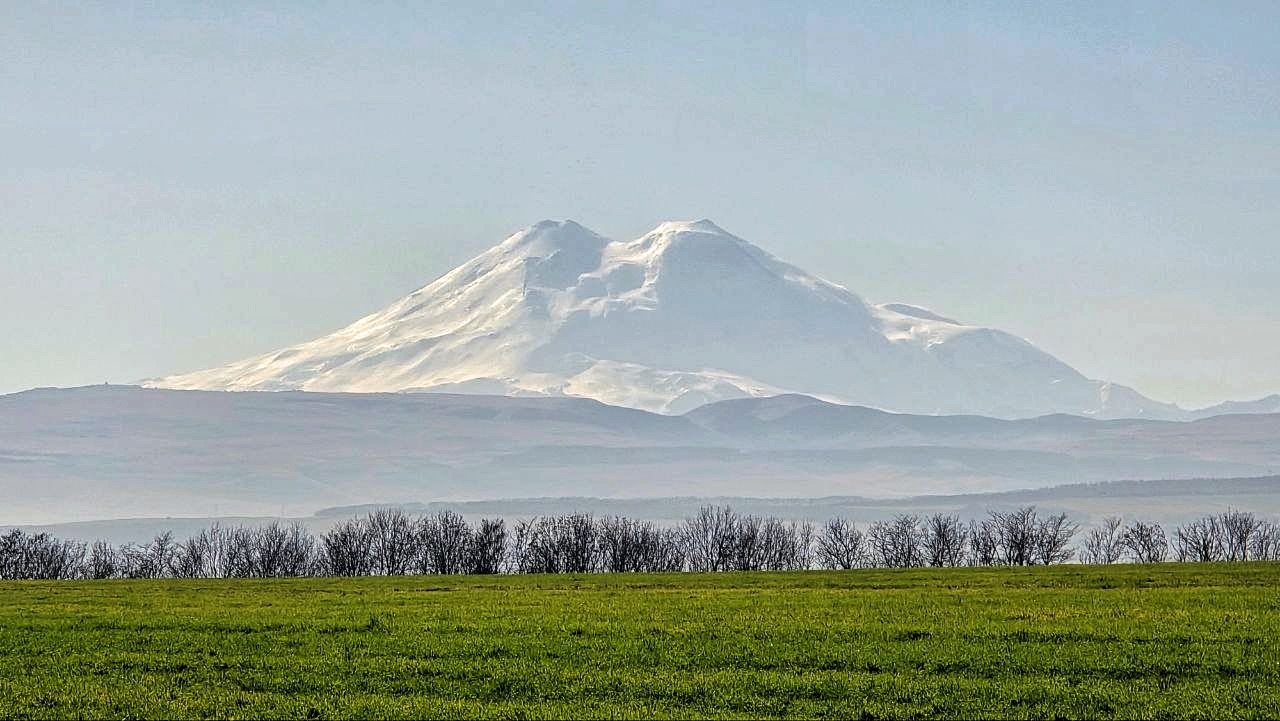 Две столицы Кавказских Минеральных Вод - Кисловодск и Пятигорск (1/25)