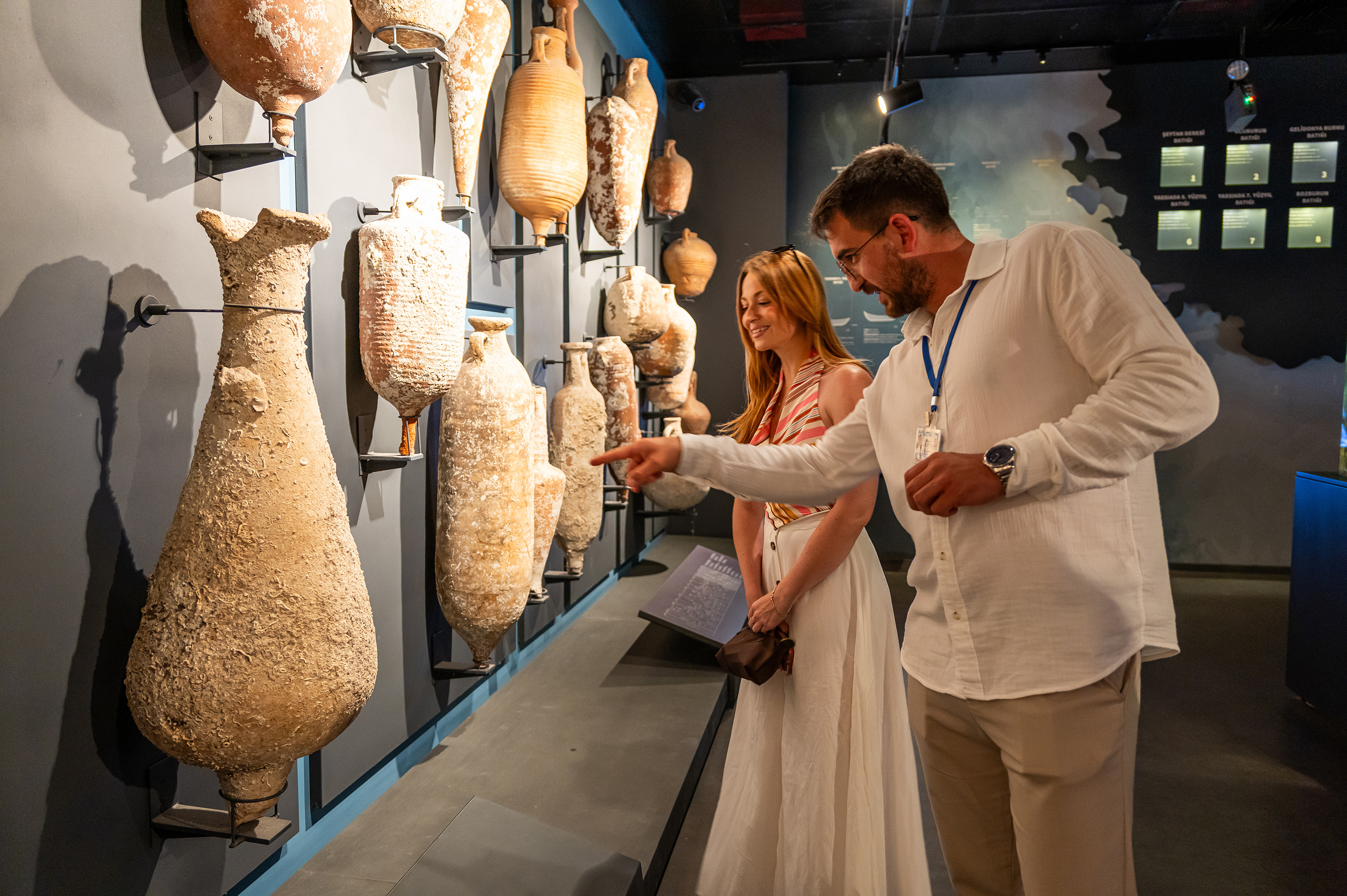 Private Bodrum City, Castle, Underwater Museum, Amphitheatre Tour All-Inclusive Vip (10/17)