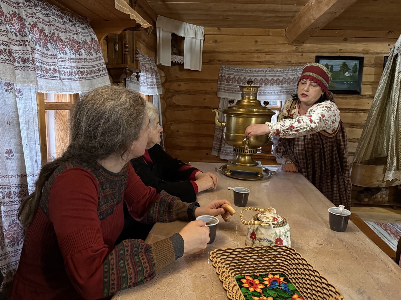 Путешествие в Кострому: икра, меха и СПА - всё для прекрасного отдыха (10/21)