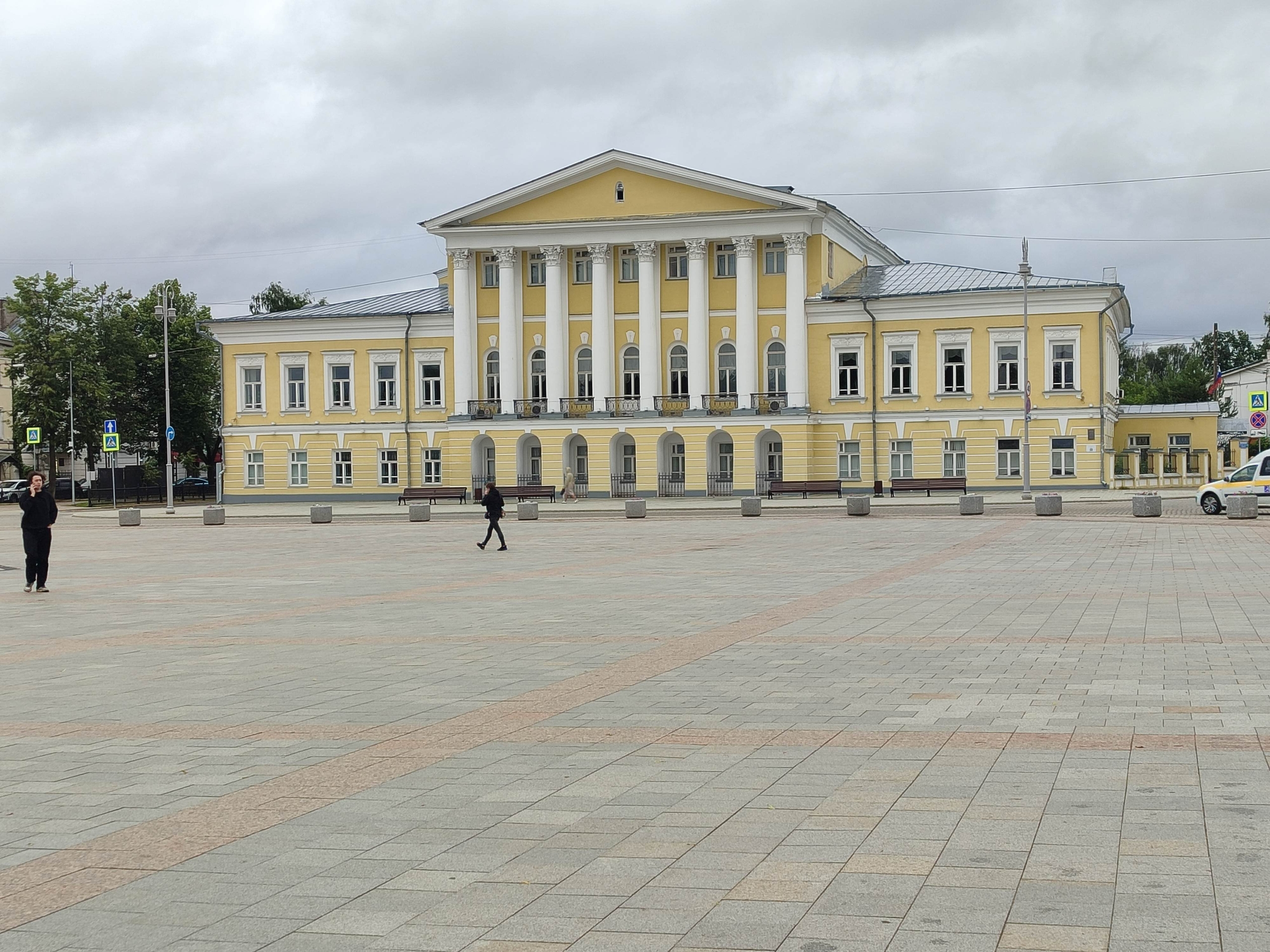 Театральная Кострома с посещением театра (29/37)