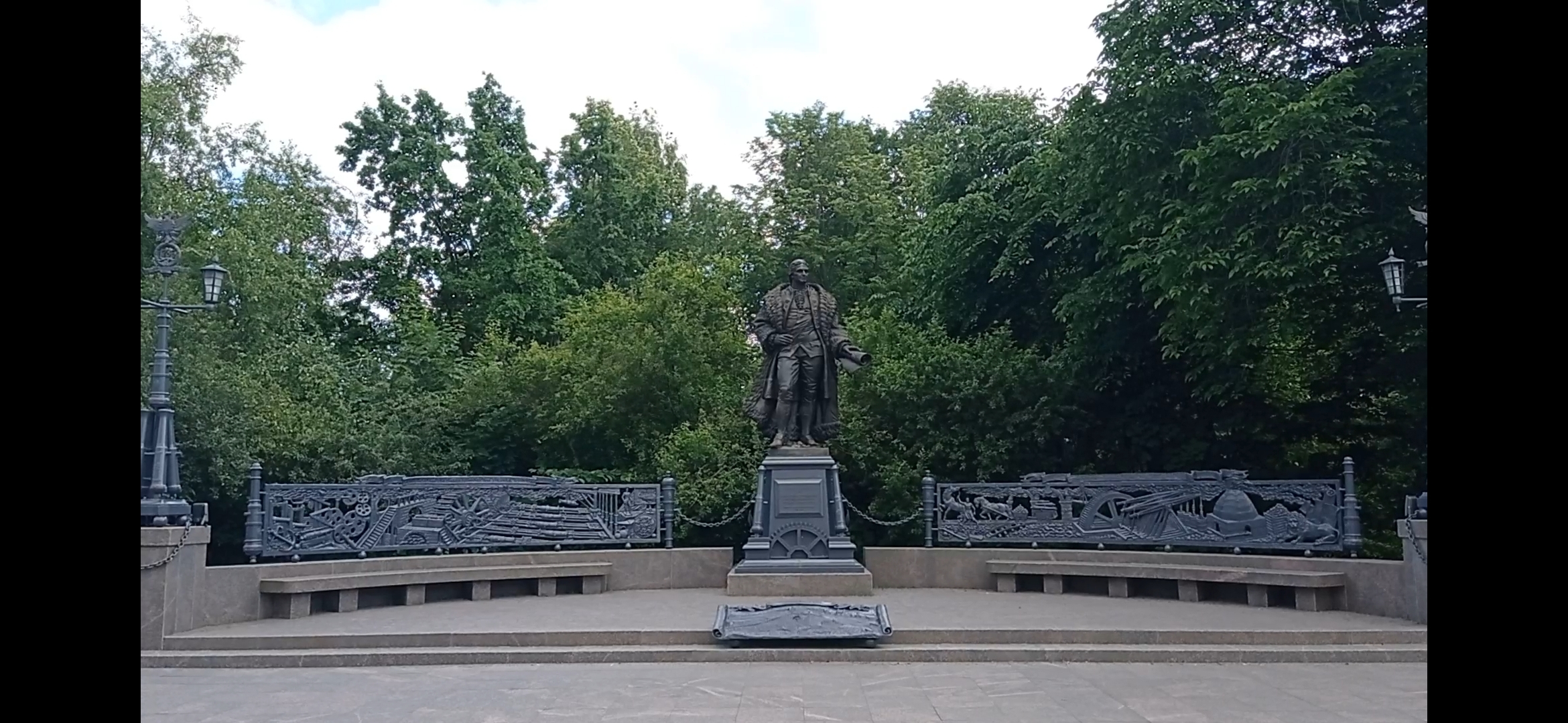 Экскурсия по Петрозаводску (ЦЕНА УКАЗАНА ЗА ВСЮ ЭКСКУРСИЮ, А НЕ ЗА ОДНОГО УЧАСТНИКА!) (3/17)