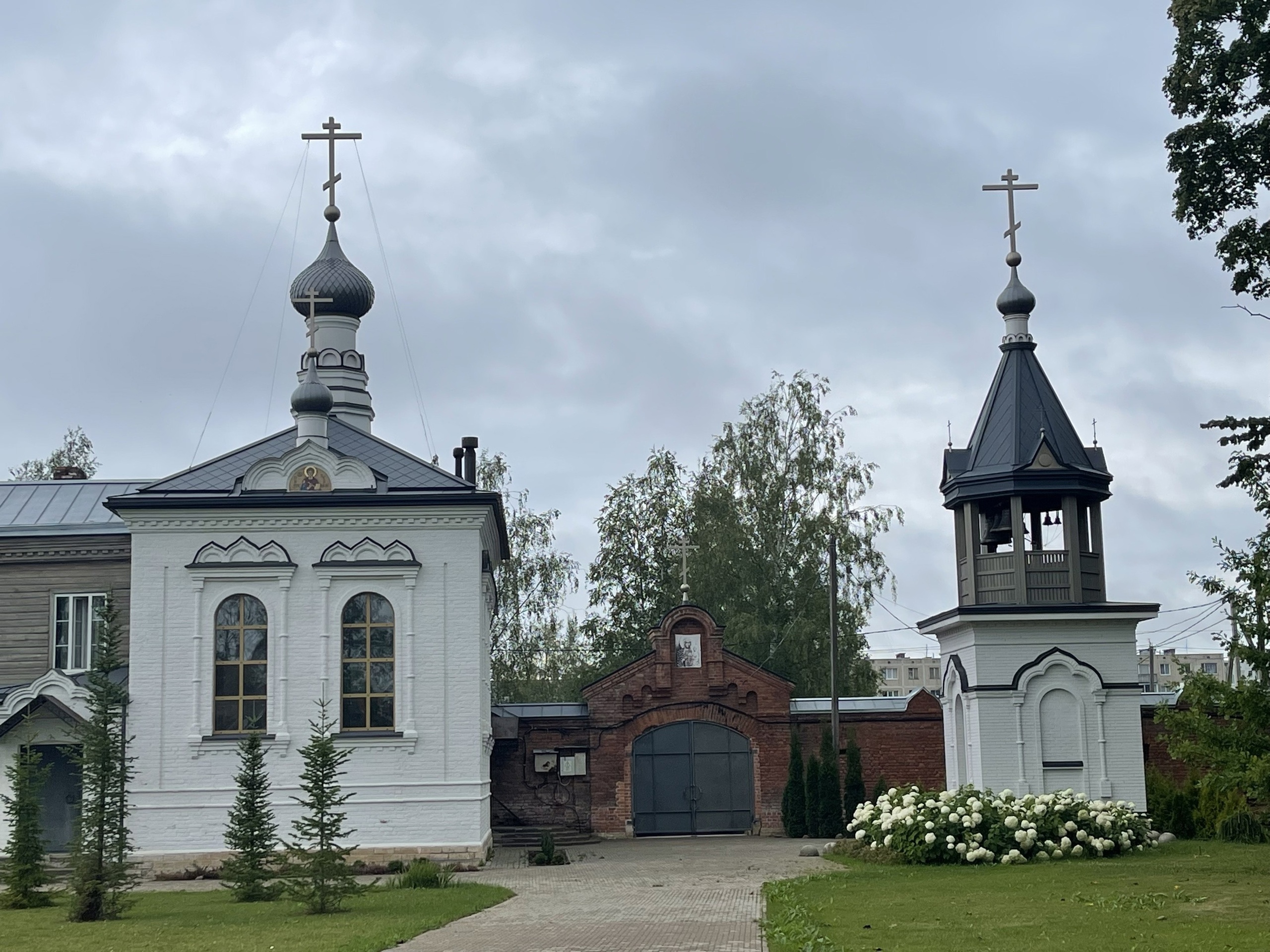 Сокровища южных предместий Петербурга: от Помпей до Мальдив