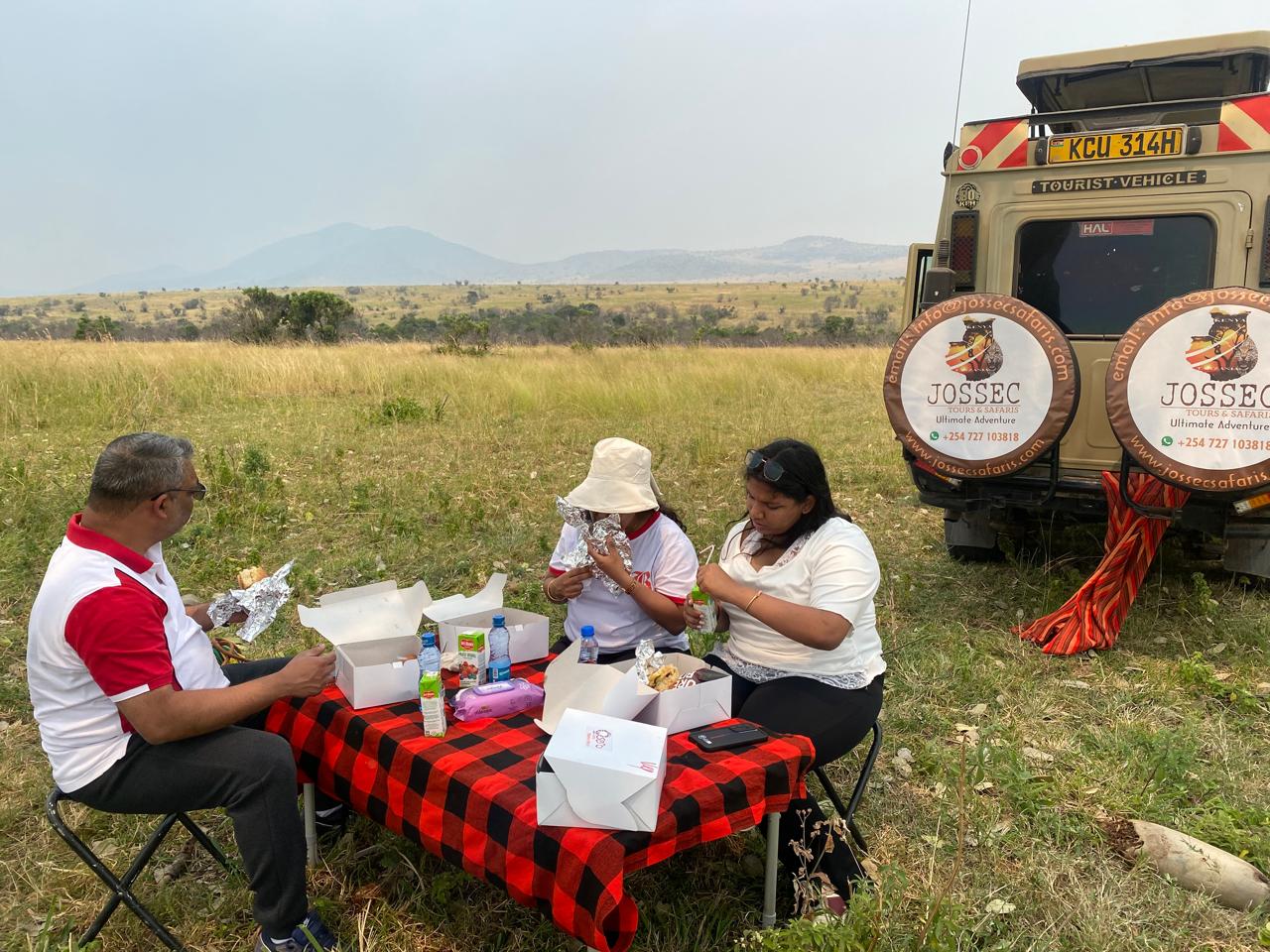 5-Day Kenya Safari: Lake Naivasha & Masai Mara Wildlife Adventure (10/16)