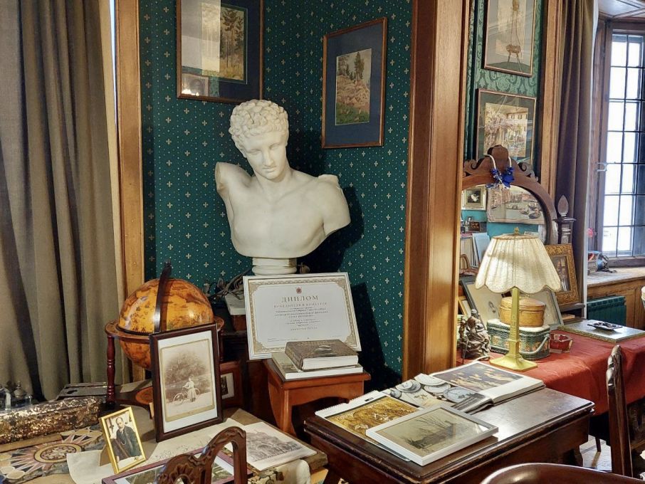 Экскурсия «Гений Семьи Бенуа в Санкт-Петербурге» (с посещением музея-квартиры Бенуа)