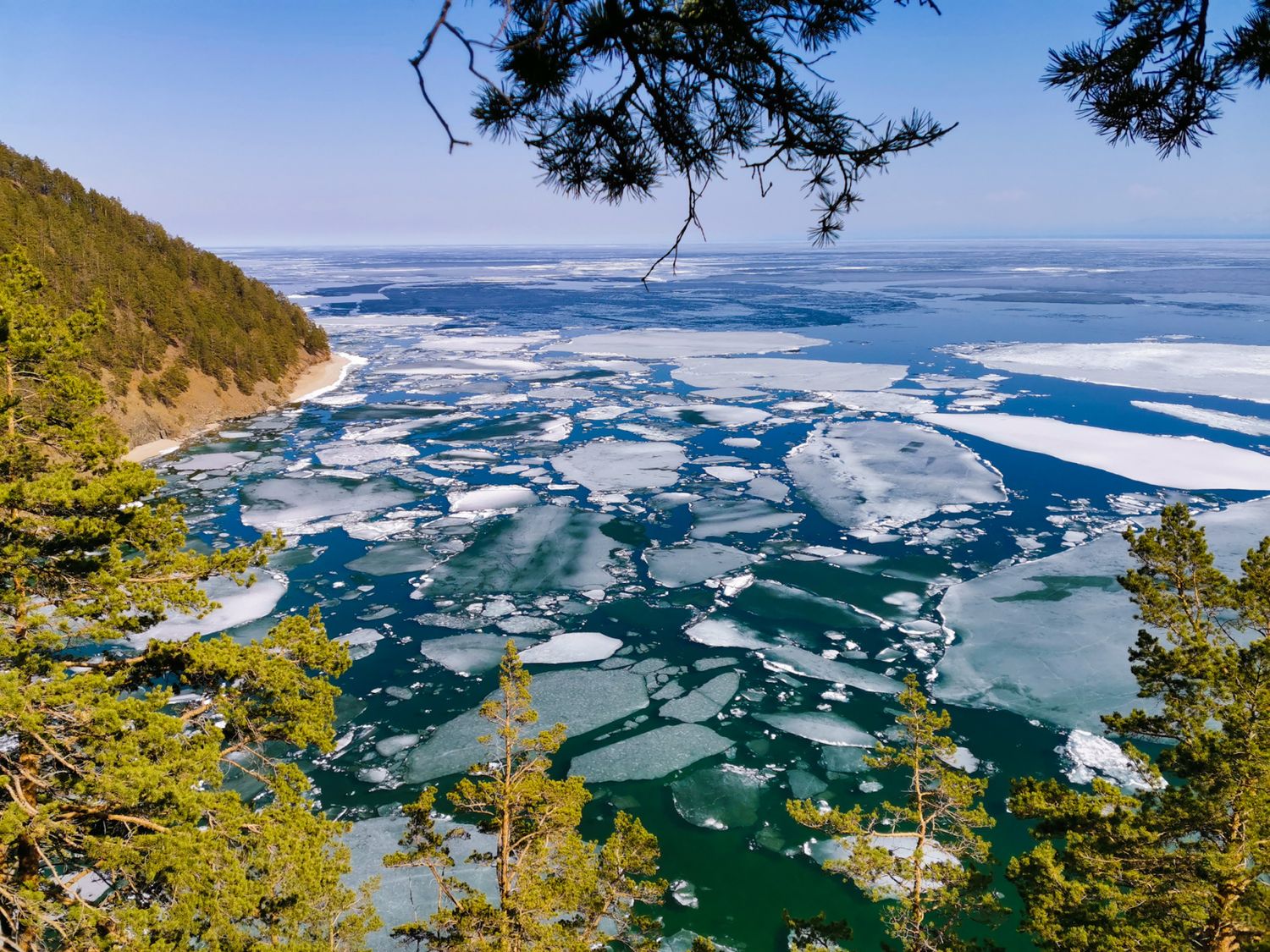 Baikal holiday. Байкал обои. Байкал из космоса. Заставка Байкал лед.