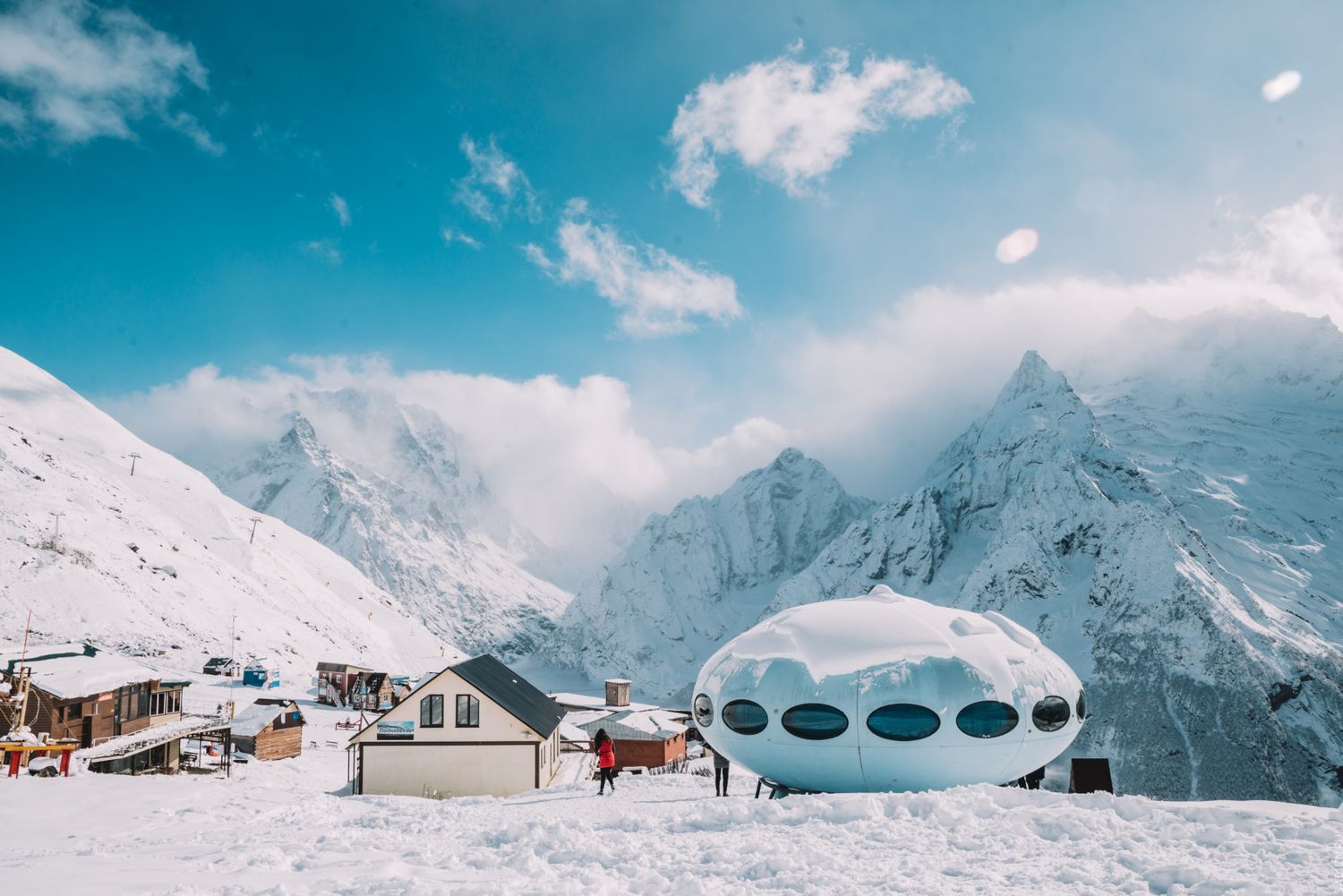 Зимний ДОМБАЙ SNOW CAMP - 5 ДНЕЙ : Домбай (Горнолыжный) тур по цене от 34  000 ₽ · YouTravel.Me