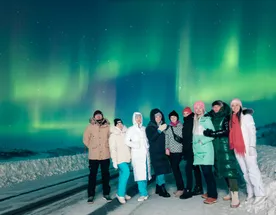 Териберка + Киты + Северное сияние. Комфорт тур до 6 чел. Тундра, хаски и олени
