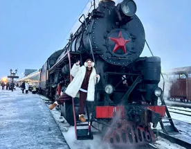 Новый Год в Карелии: ретропоезд, хаски, снегоходы и тайны Мраморного каньона