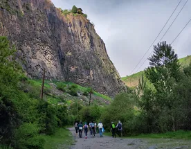 Хайкинг в ущелье реки Азат & Симфония камней