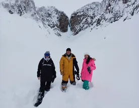 Снегоходная экскурсия на застывший Вилючинский водопад и термальные источники