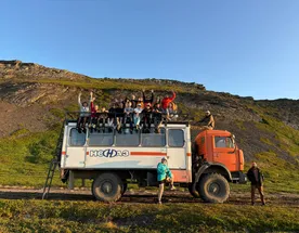 По  полуострову Рыбачий на внедорожном автобусе