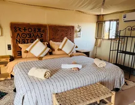 One Magical Night in the Sahara Desert from Fes Back to Fes or Continue to Marrakech